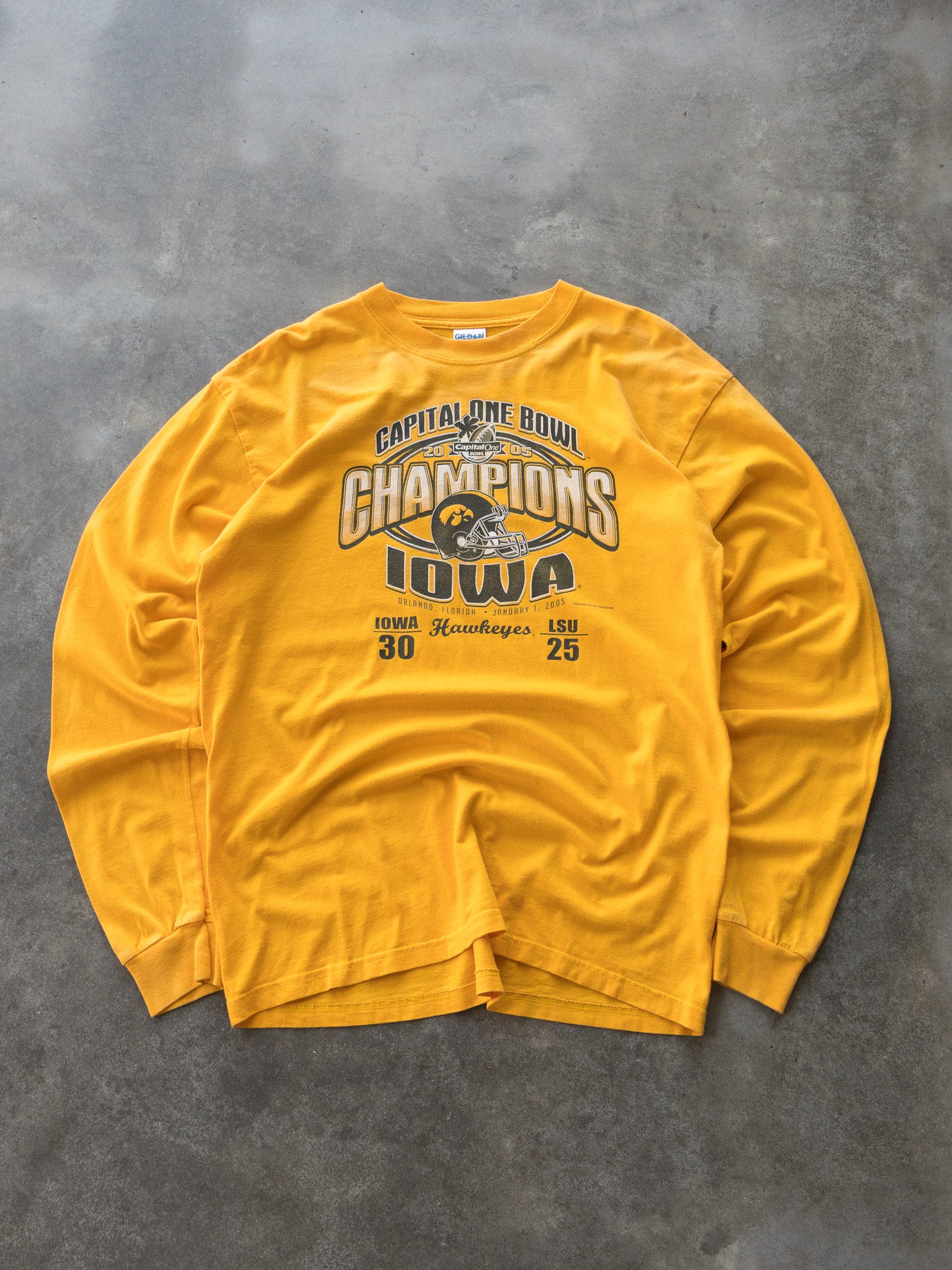 Vintage 2005 Yellow Iowa Hawkeyes Champions Long Sleeve (L)