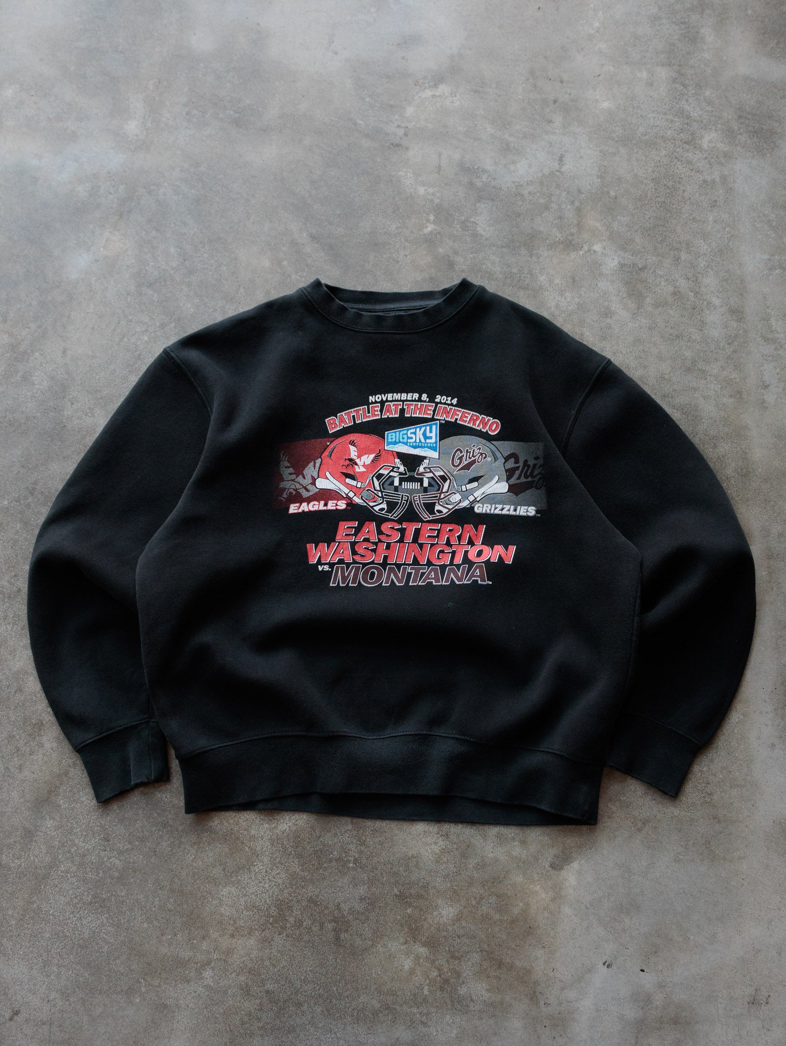 Vintage Black Eastern Washington Eagles & Montana Grizzlies Sweatshirt (L)