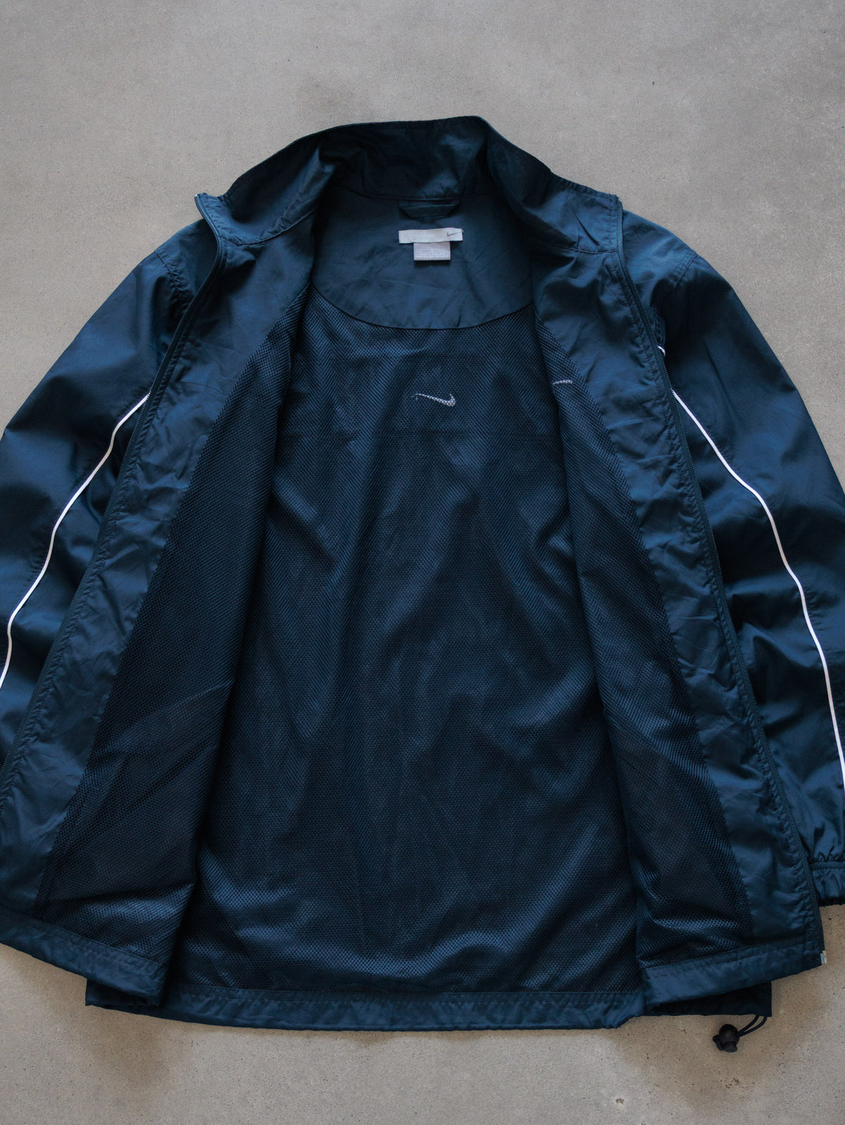 Vintage 00s Navy Nike Windbreaker (M)