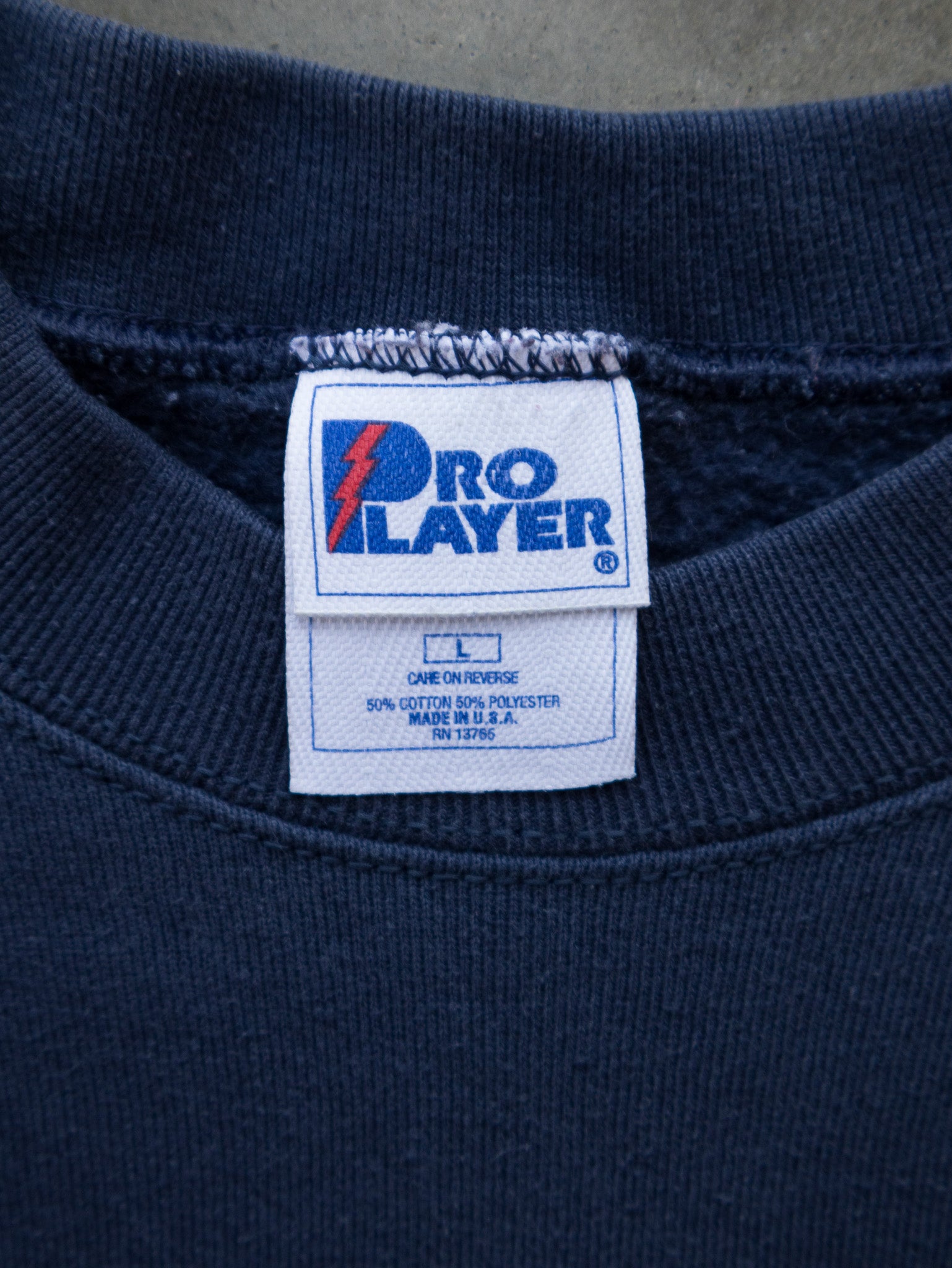 Vintage '90s Dallas Cowboys Sweatshirt (L)