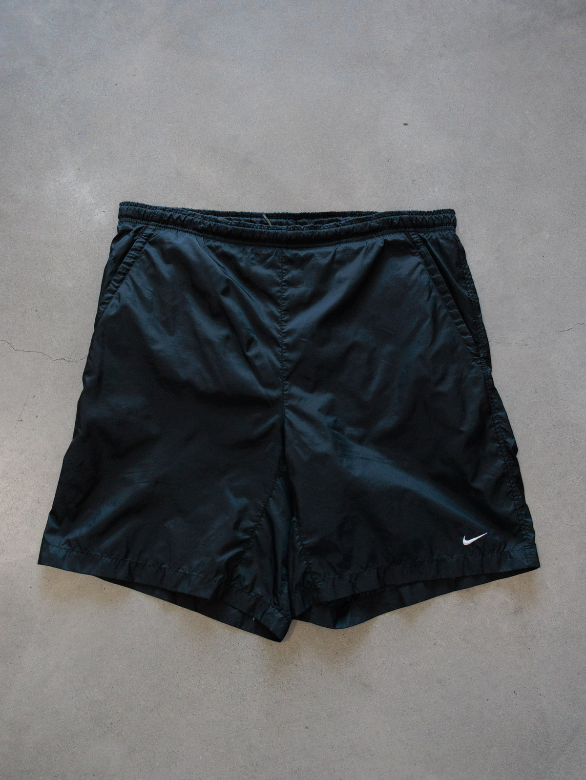 Vintage 00s Black Nike Swim Shorts (M)