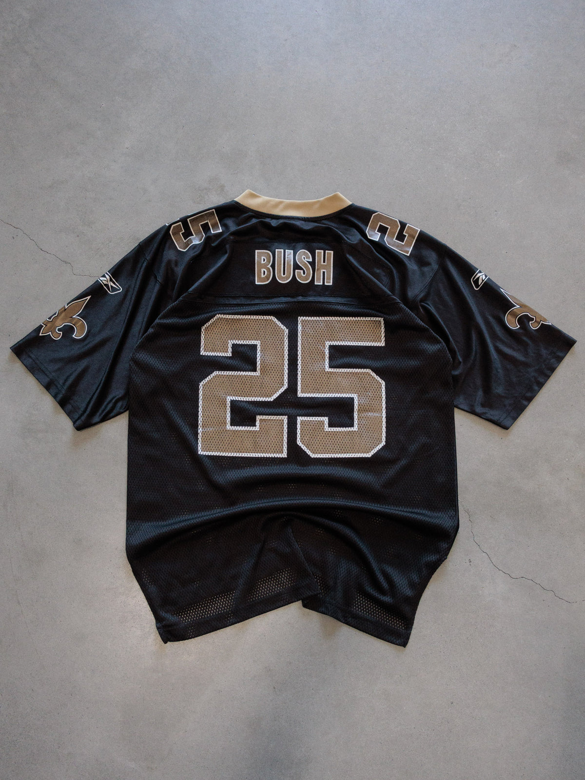 Vintage 00s Black Reebok New Orleans Saints Bush Jersey (M)