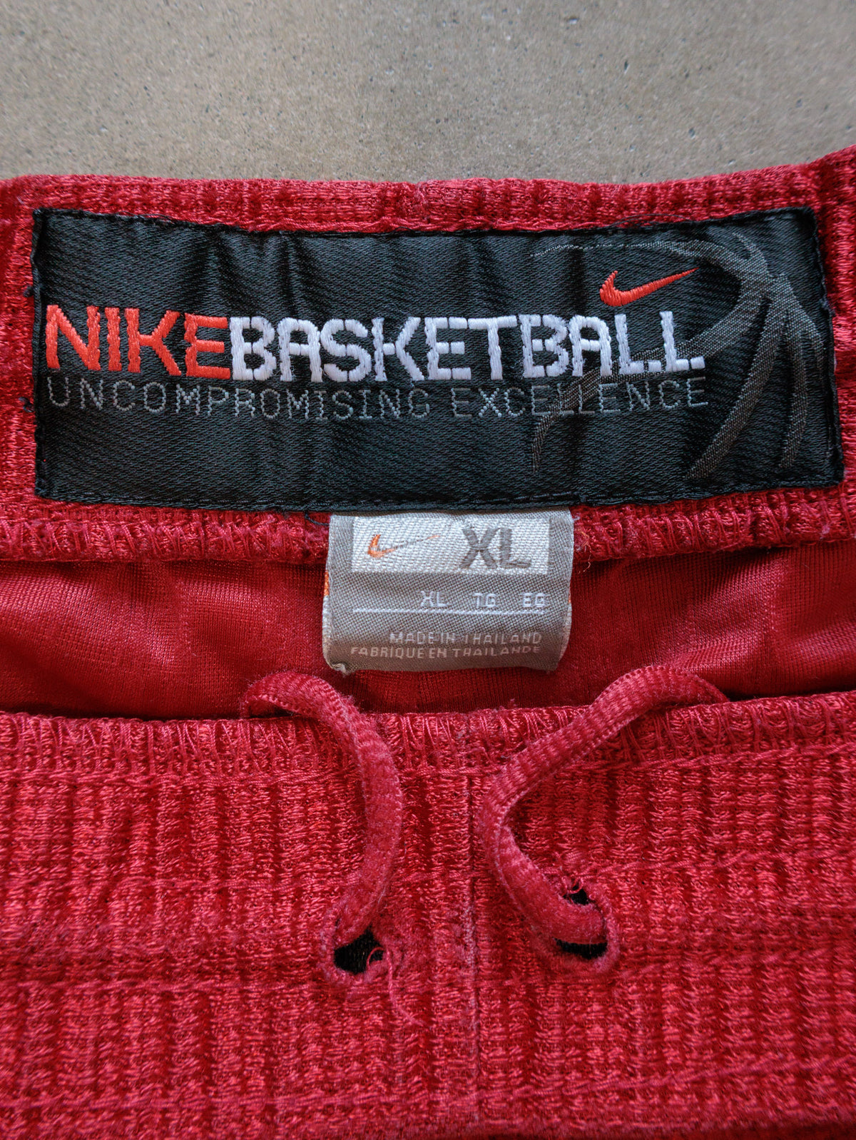 Vintage 00s Red Nike Basketball Shorts (XL)