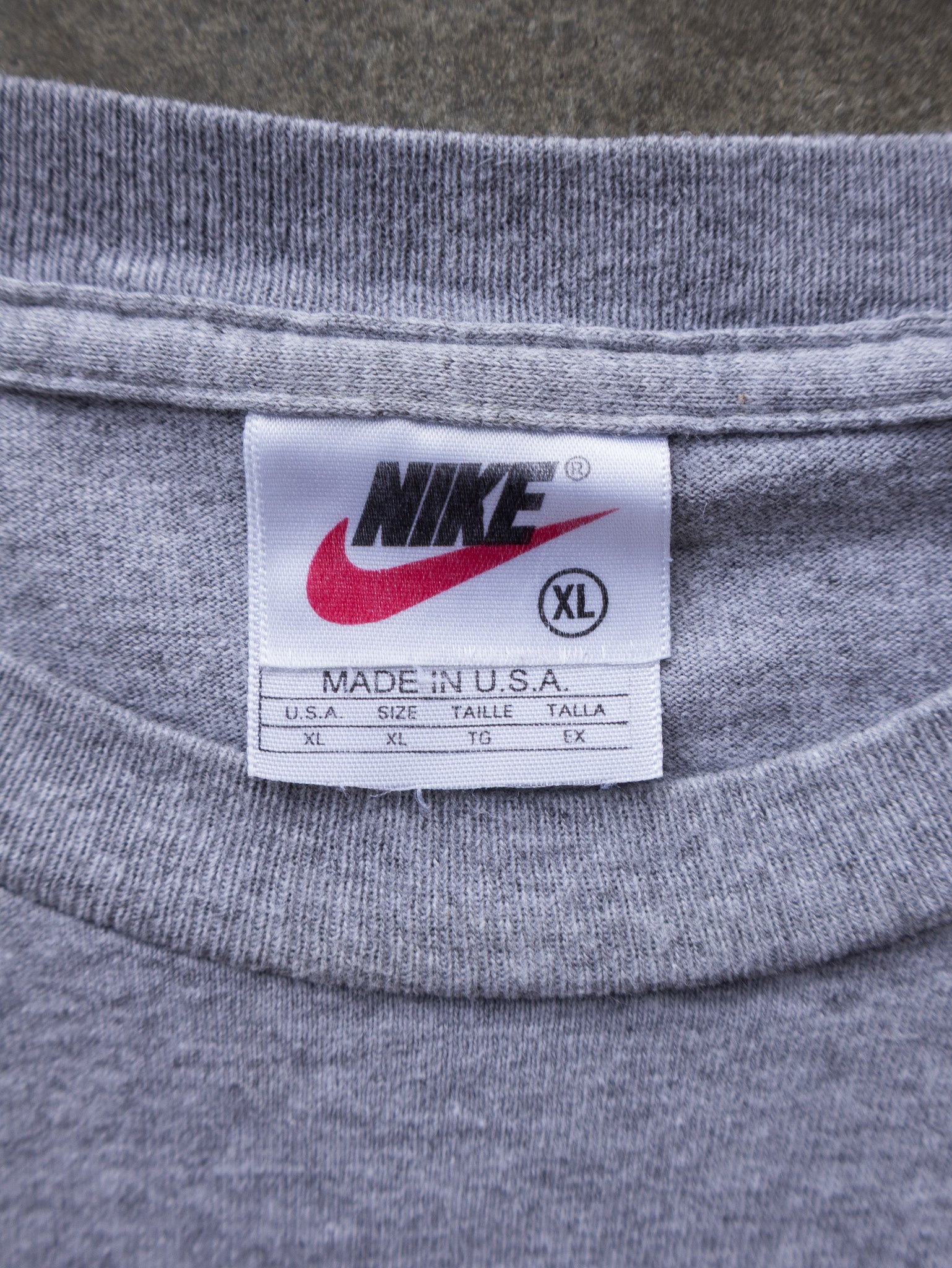 Vintage 90s Grey Nike Swoosh Tee (XL)