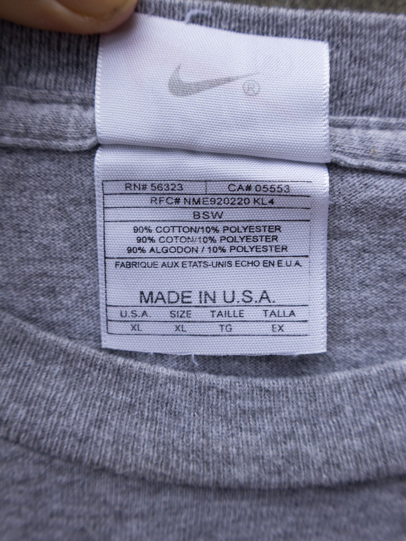 Vintage 90s Grey Nike Swoosh Tee (XL)