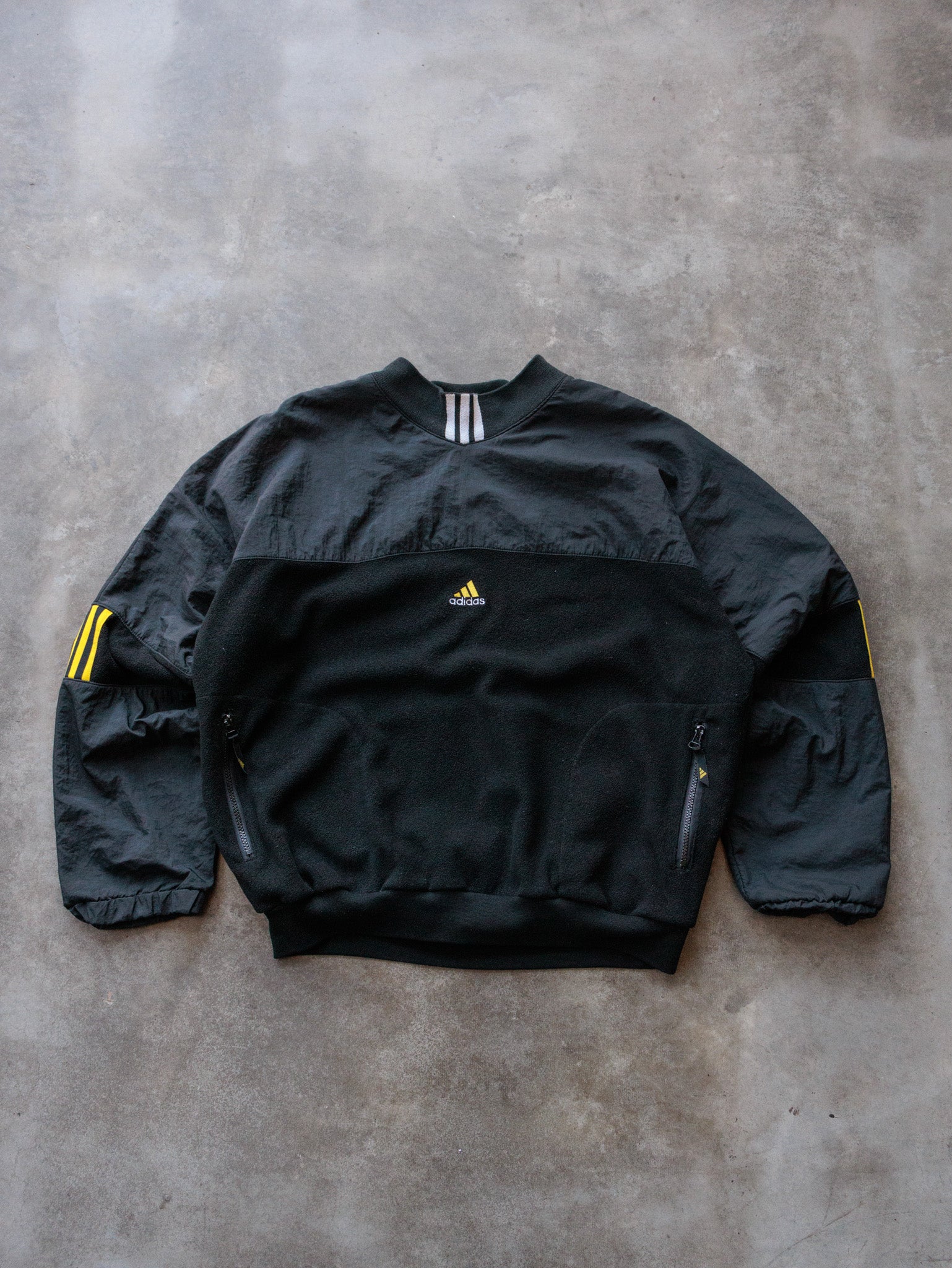 Vintage Black Adidas Fleece Sweatshirt (L)