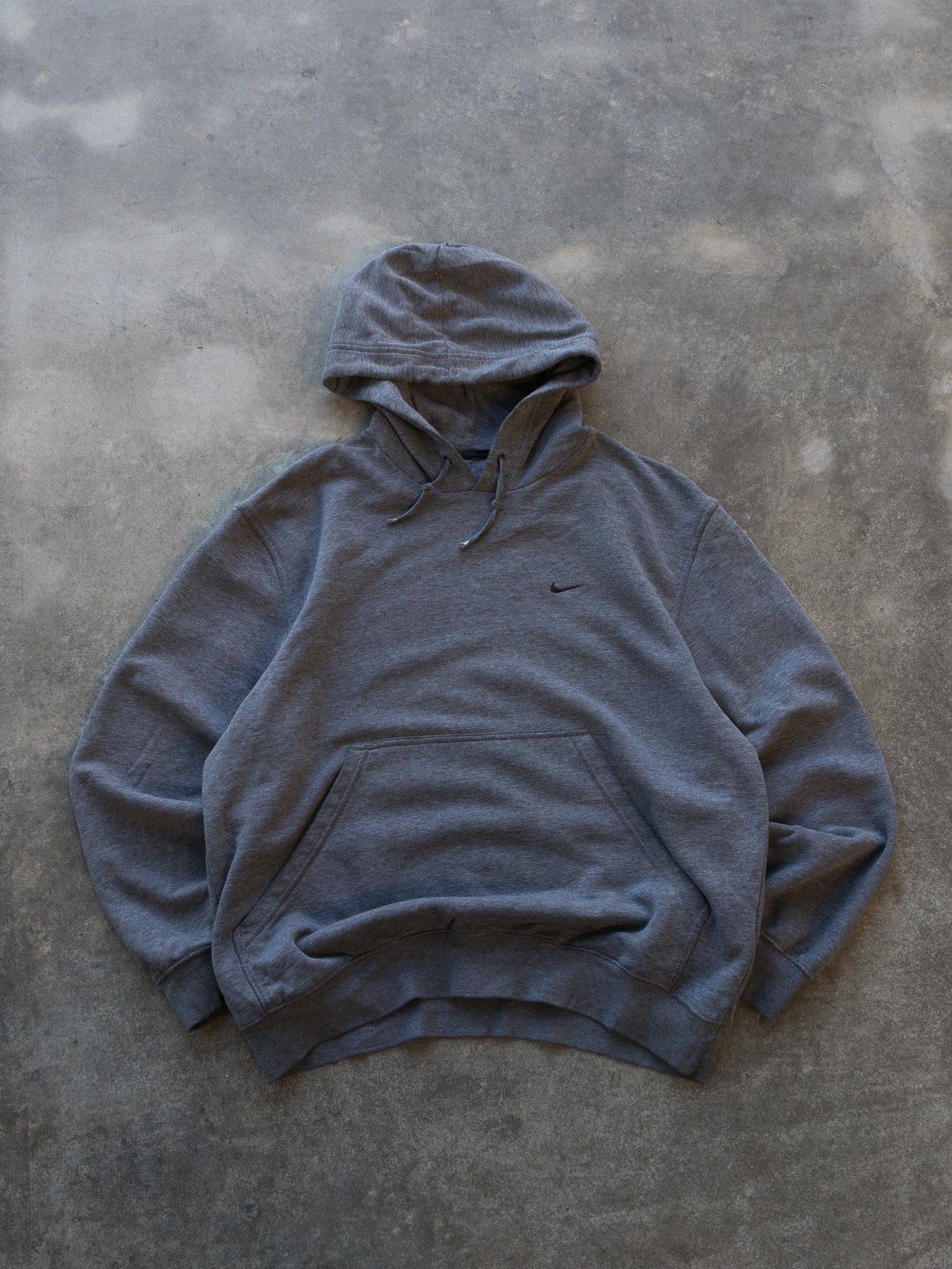 Vintage Dark Grey Nike Hoodie (M)