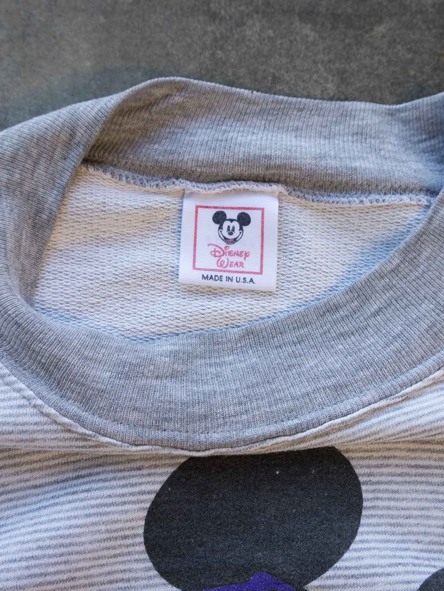 Vintage '90s Grey Mickey Sweatshirt (L)
