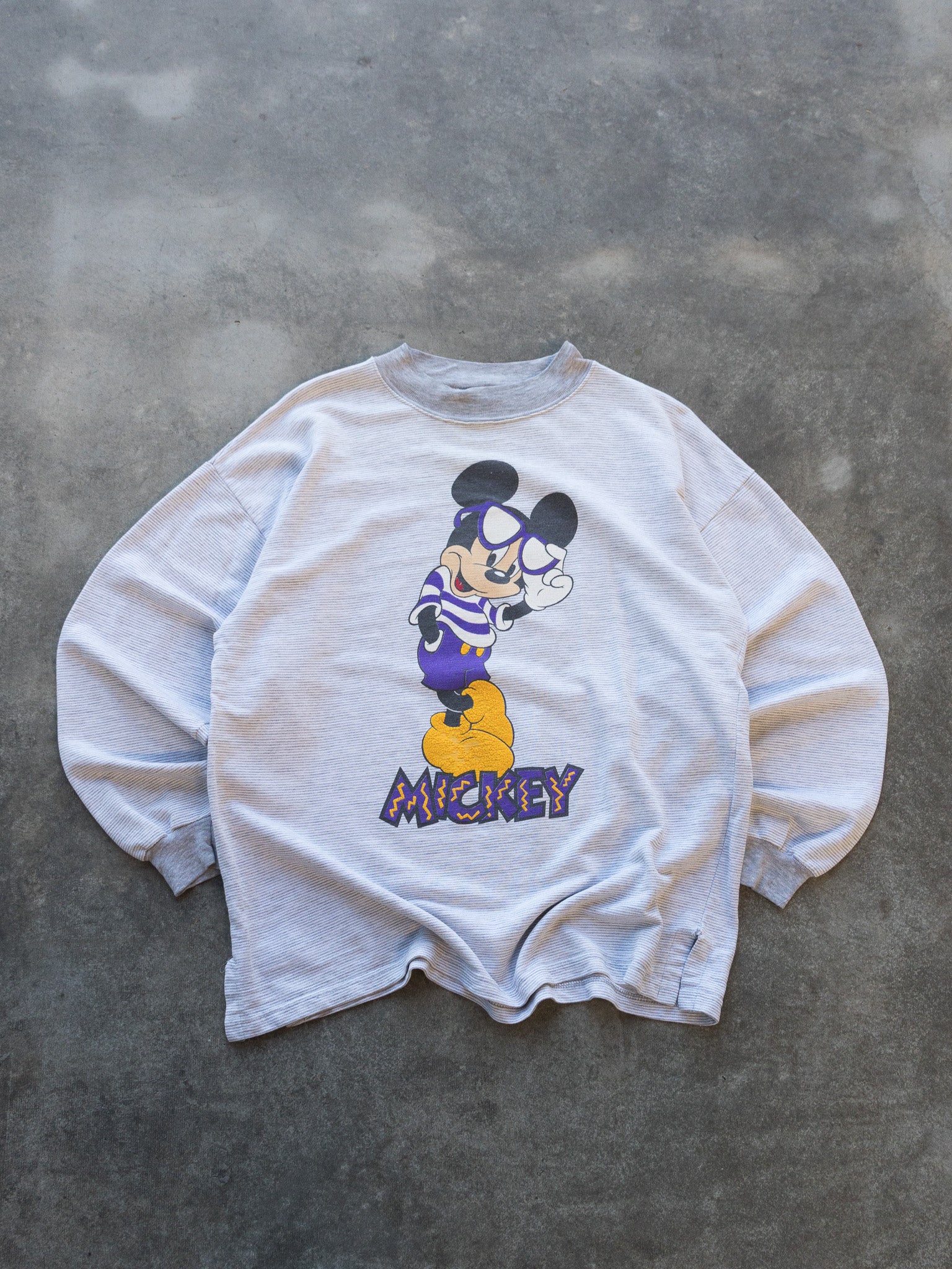 Vintage '90s Grey Mickey Sweatshirt (L)