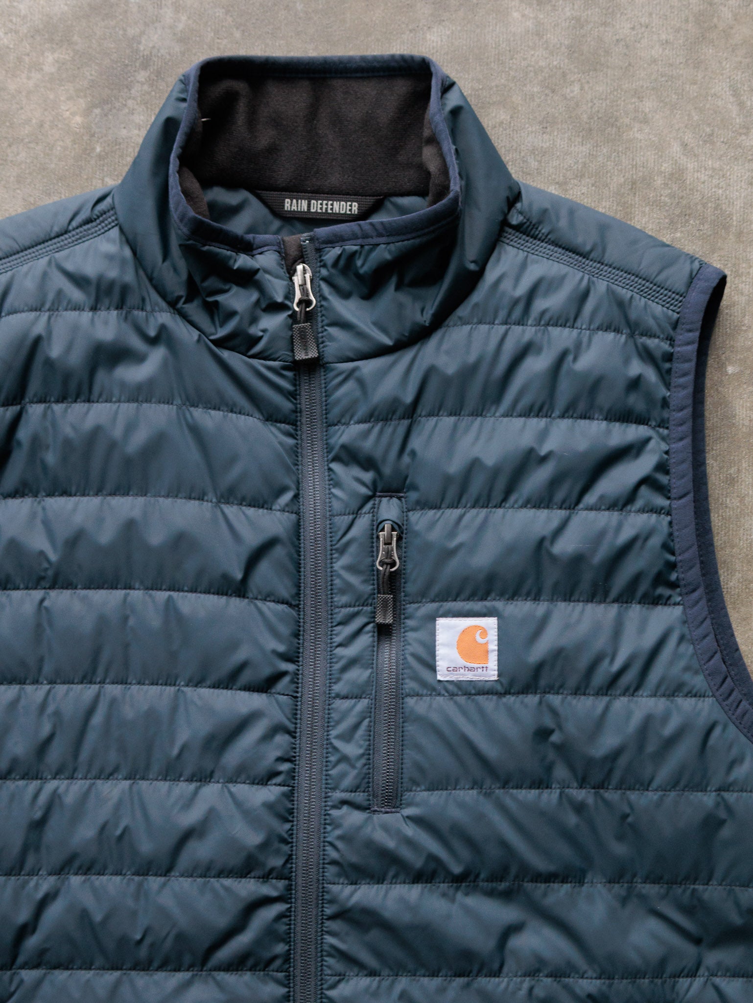 Vintage Carhartt Rain Defender Puffer Vest (L)