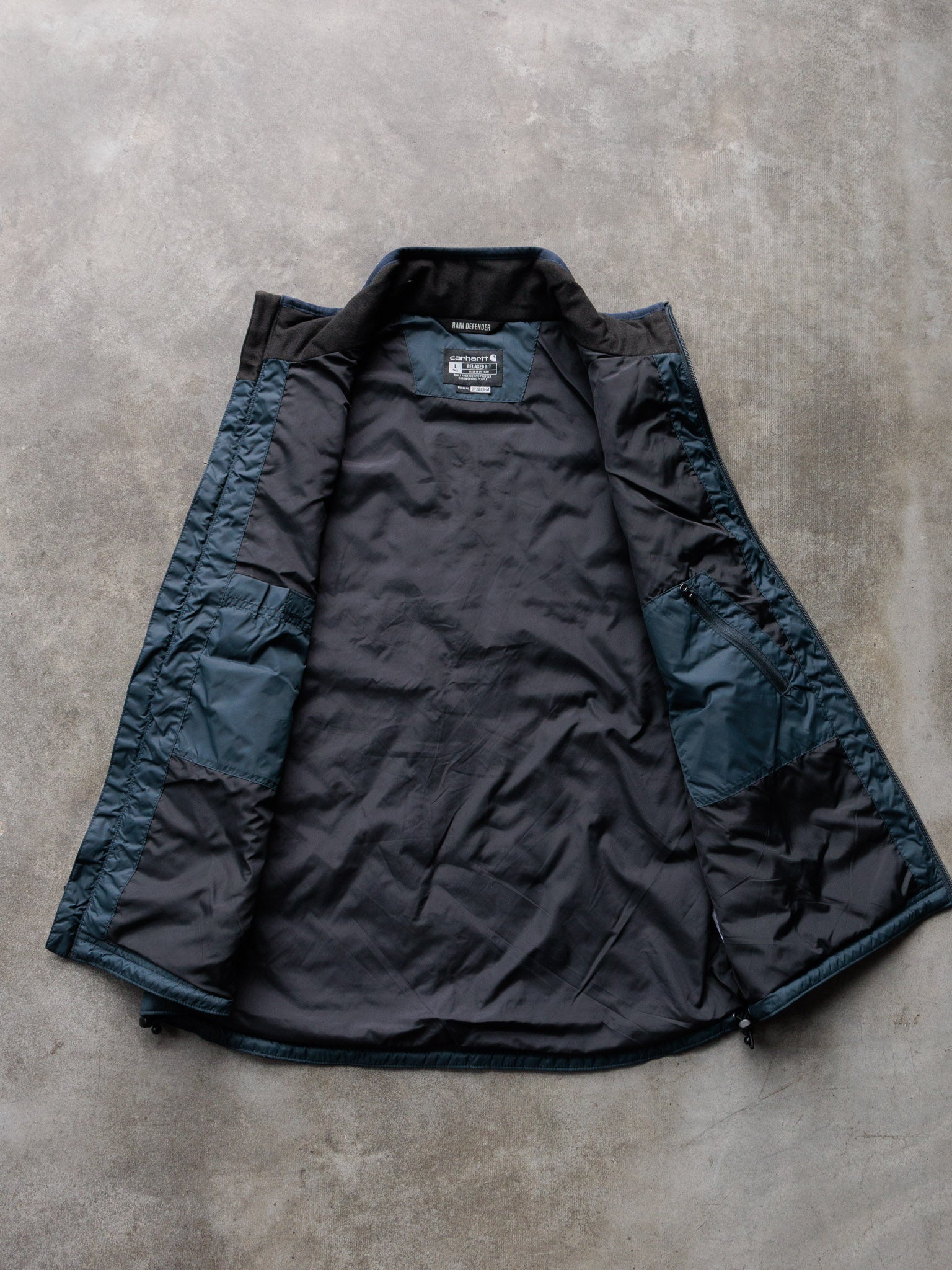 Vintage Carhartt Rain Defender Puffer Vest (L)