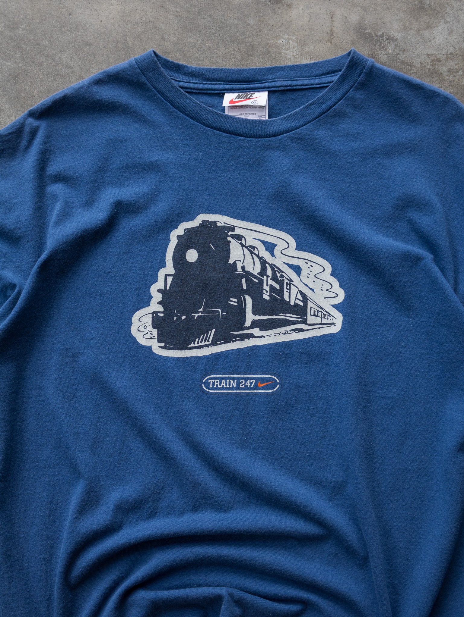 Vintage 00s Blue Nike Train 247 Graphic Tee (XL)