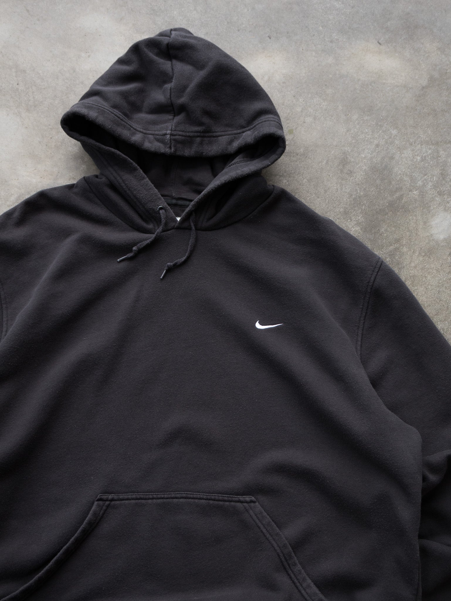 Vintage Black Nike Hoodie (2XL)