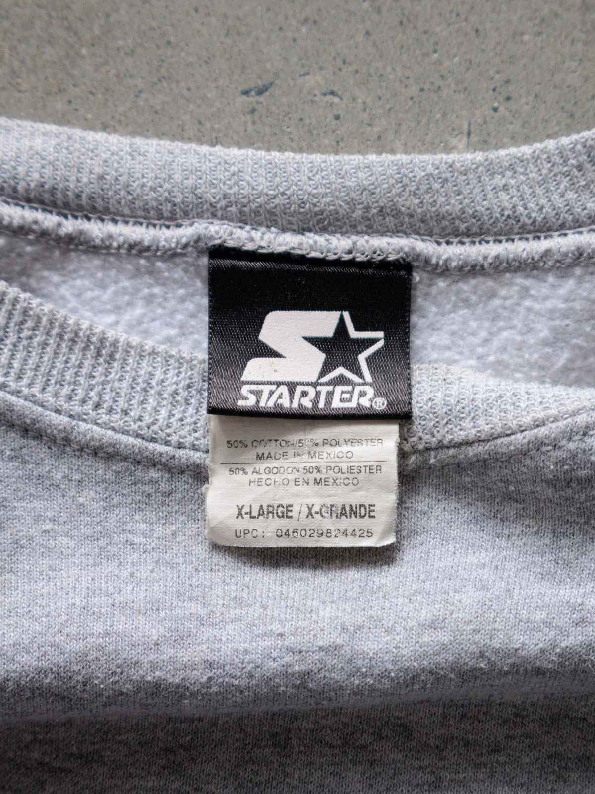 Vintage 00s Grey Starter Sweatshirt (XL)