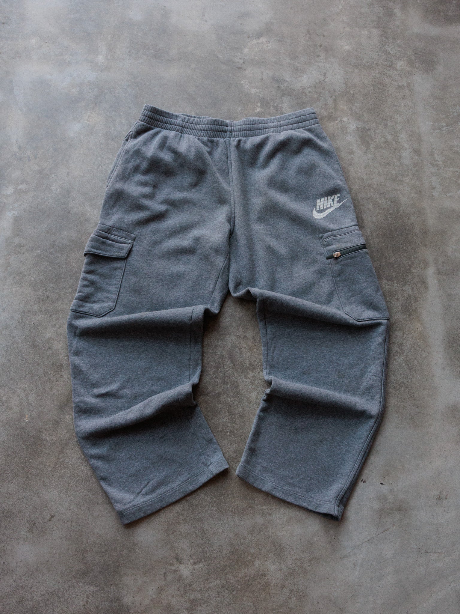 Vintage Grey Nike Cargo Sweatpants (XL)