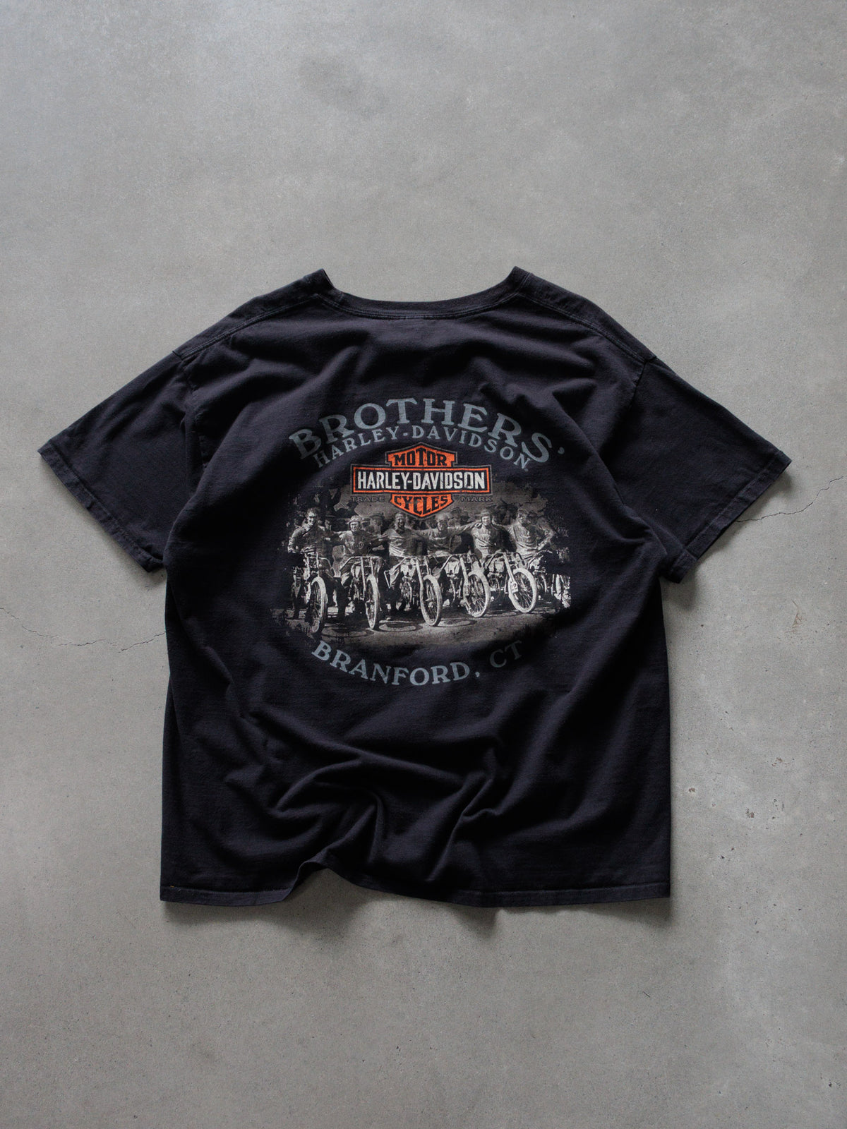 Vintage Black Harley-Davidson Branford Connecticut Tee (XL)