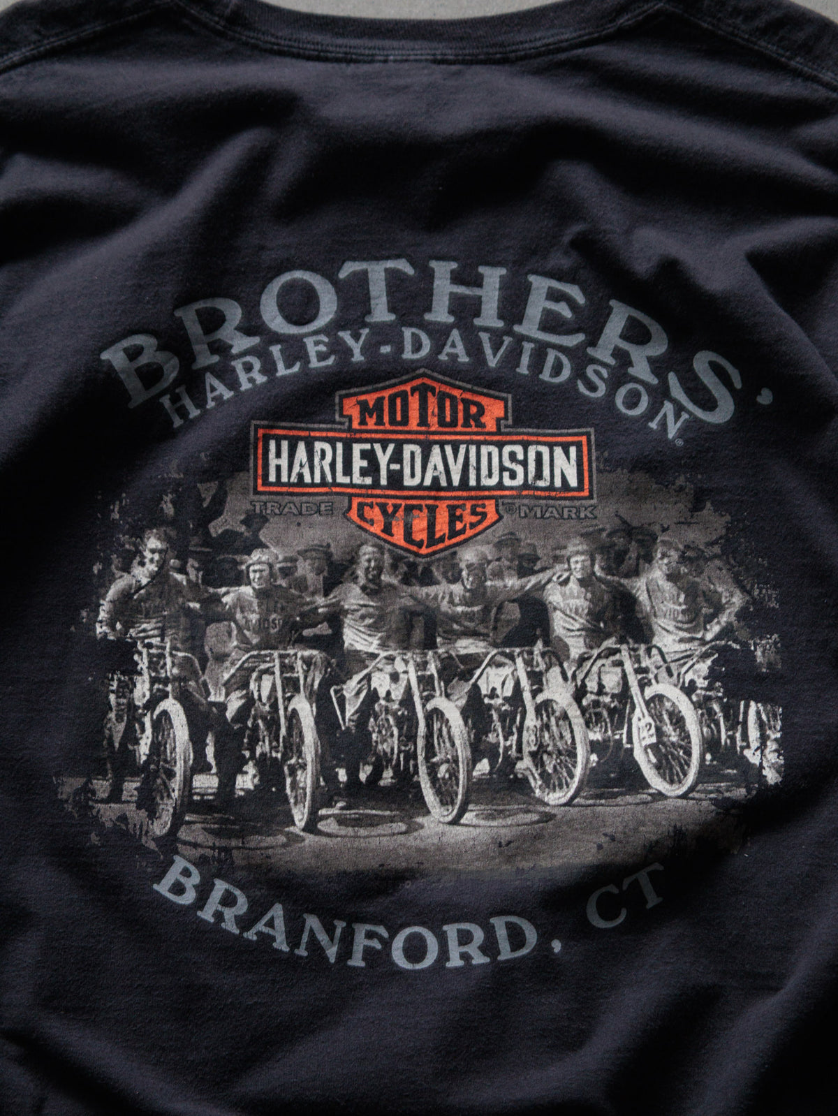 Vintage Black Harley-Davidson Branford Connecticut Tee (XL)