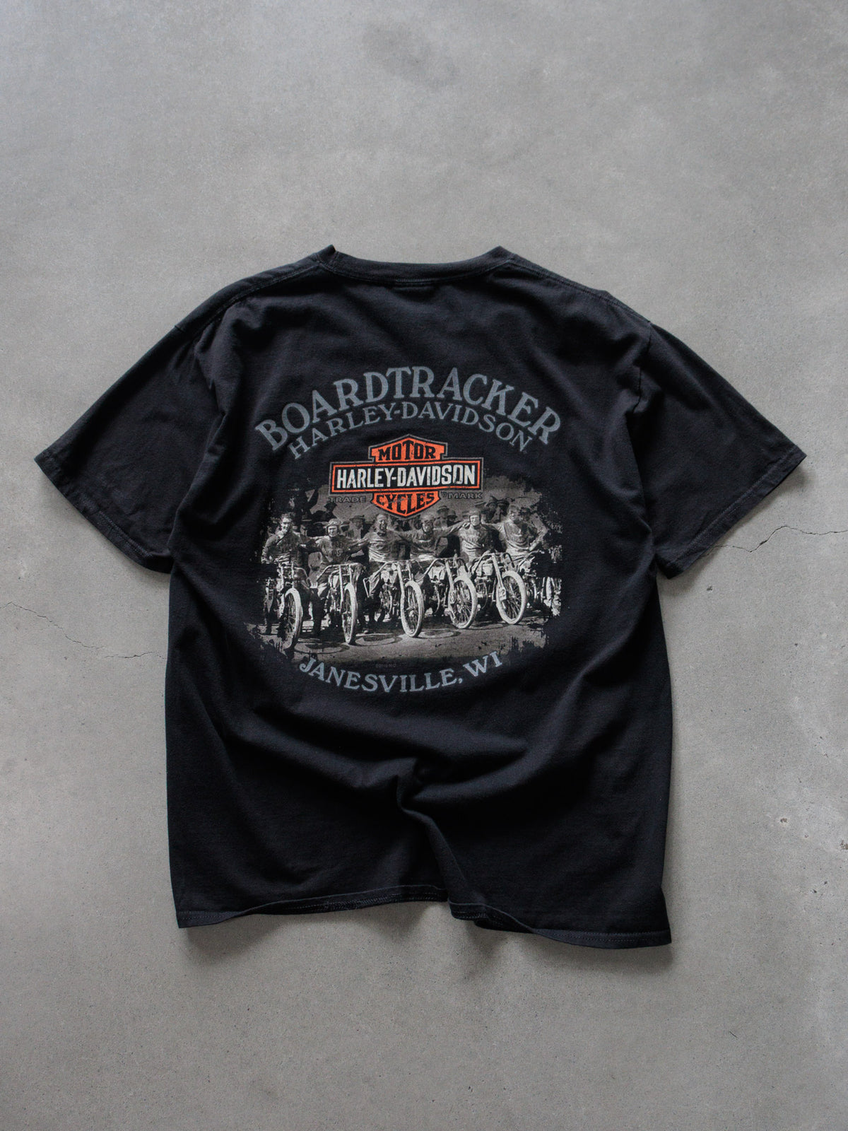 Vintage 2016 Black Harley-Davidson Janesville Wisconsin Tee (L)