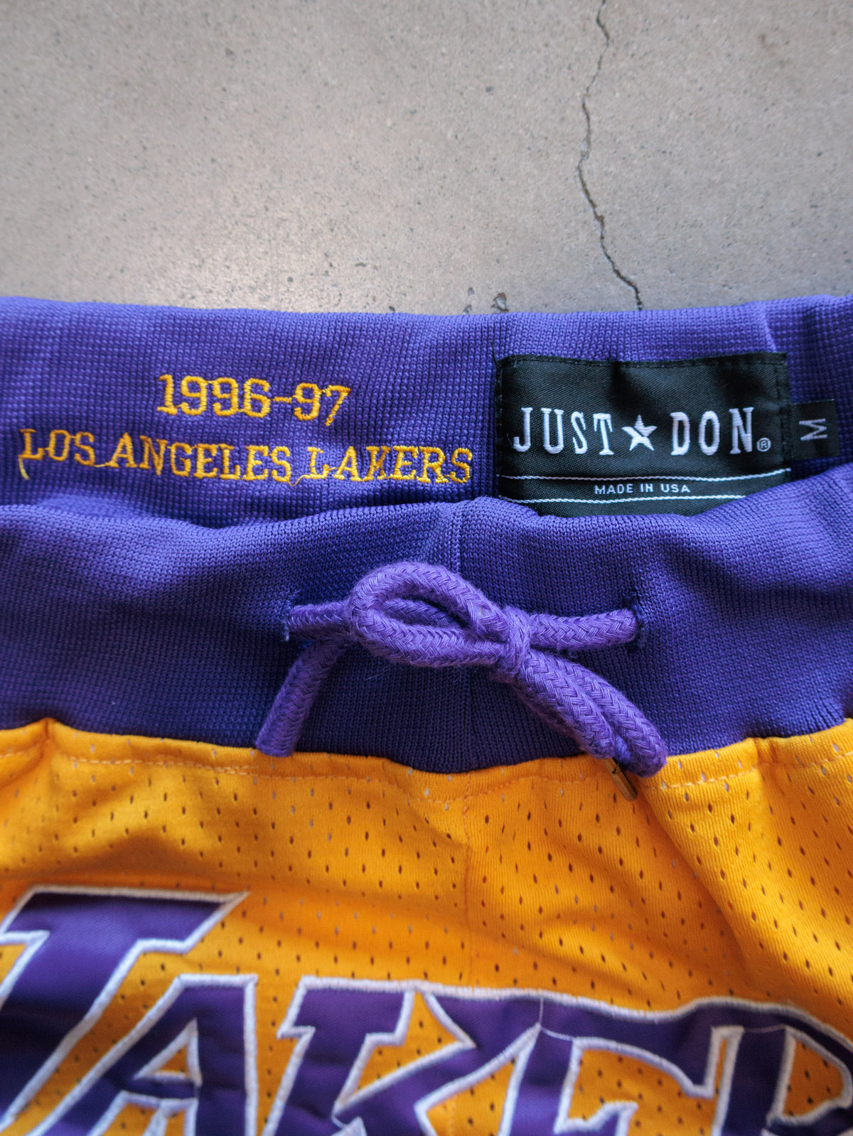 Yellow Just Don Los Angeles Lakers Basketball Shorts (M)