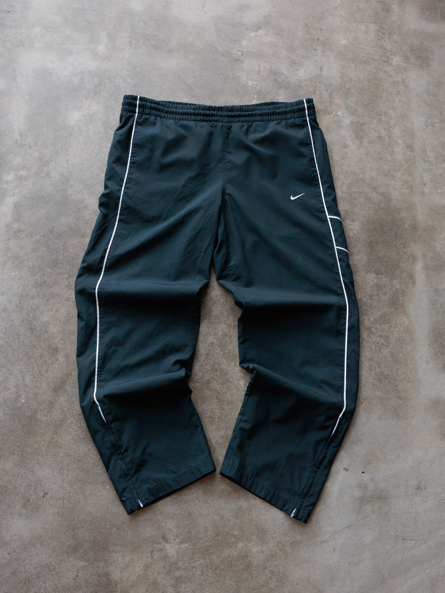 Vintage 00s Green Nike Track Pants (L)