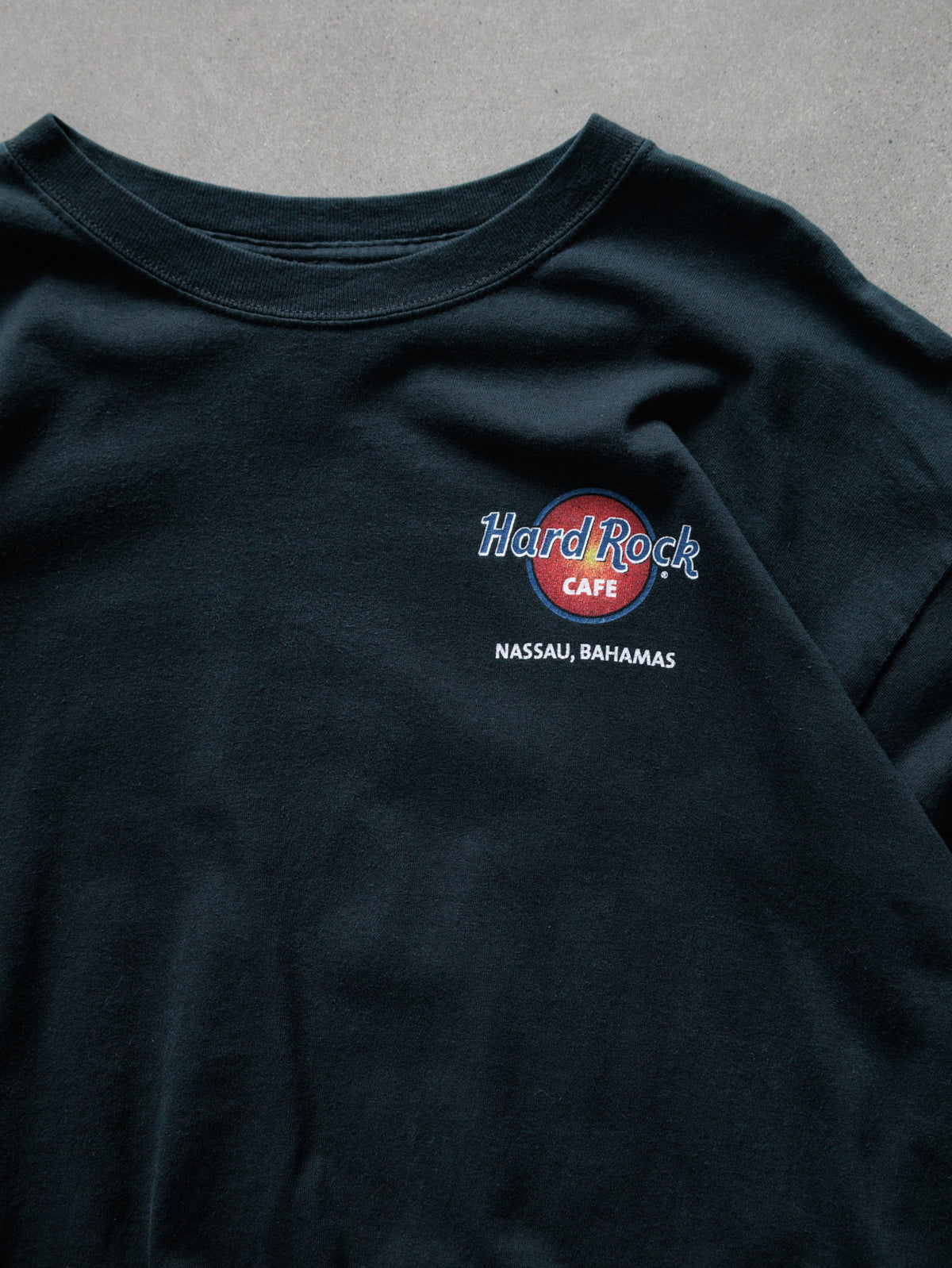 Vintage 00s Black Hard Rock Cafe Nassau Bahamas Bald Eagle Tee (XL)