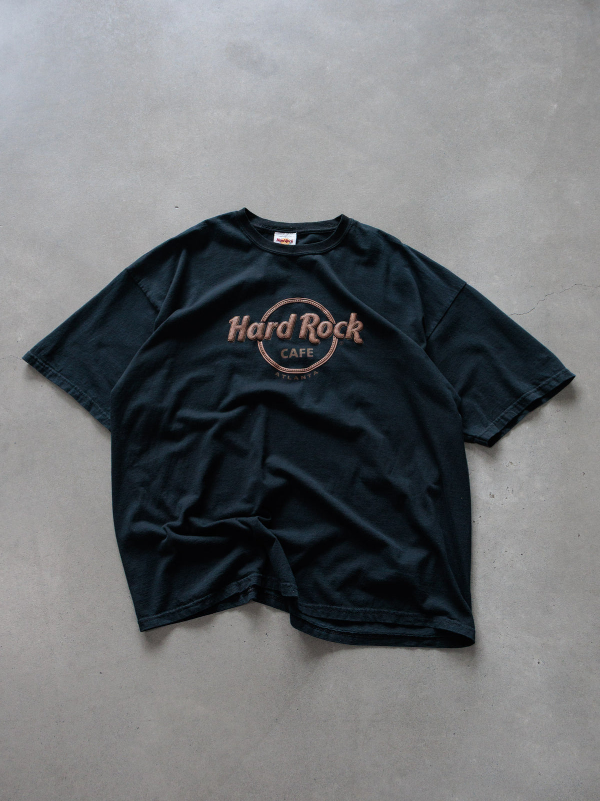 Vintage 00s Black Hard Rock Cafe Atlanta Tee (2XL)
