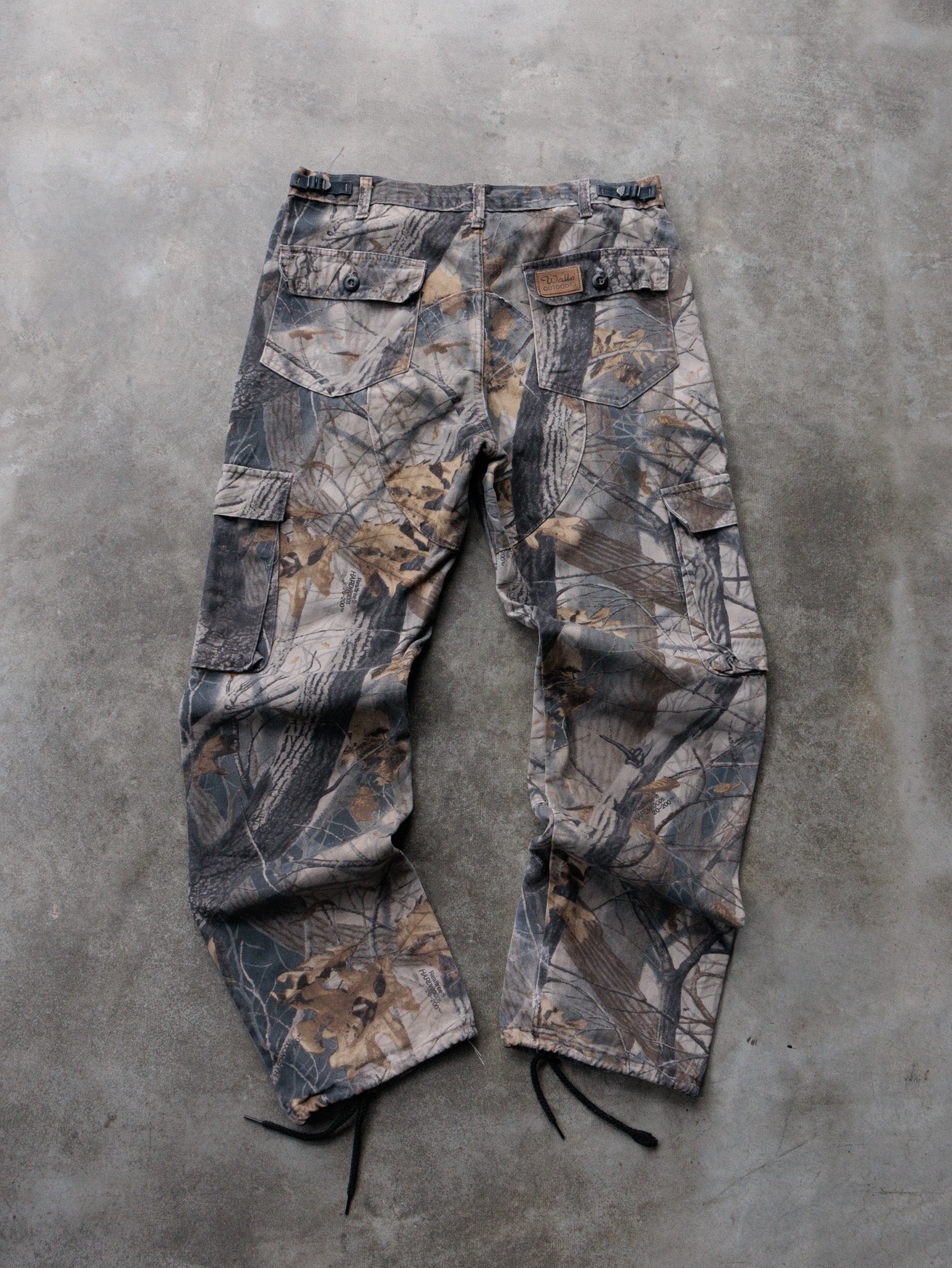 Vintage 90s Camo Walls Outdoors Cargo Pants (W34)