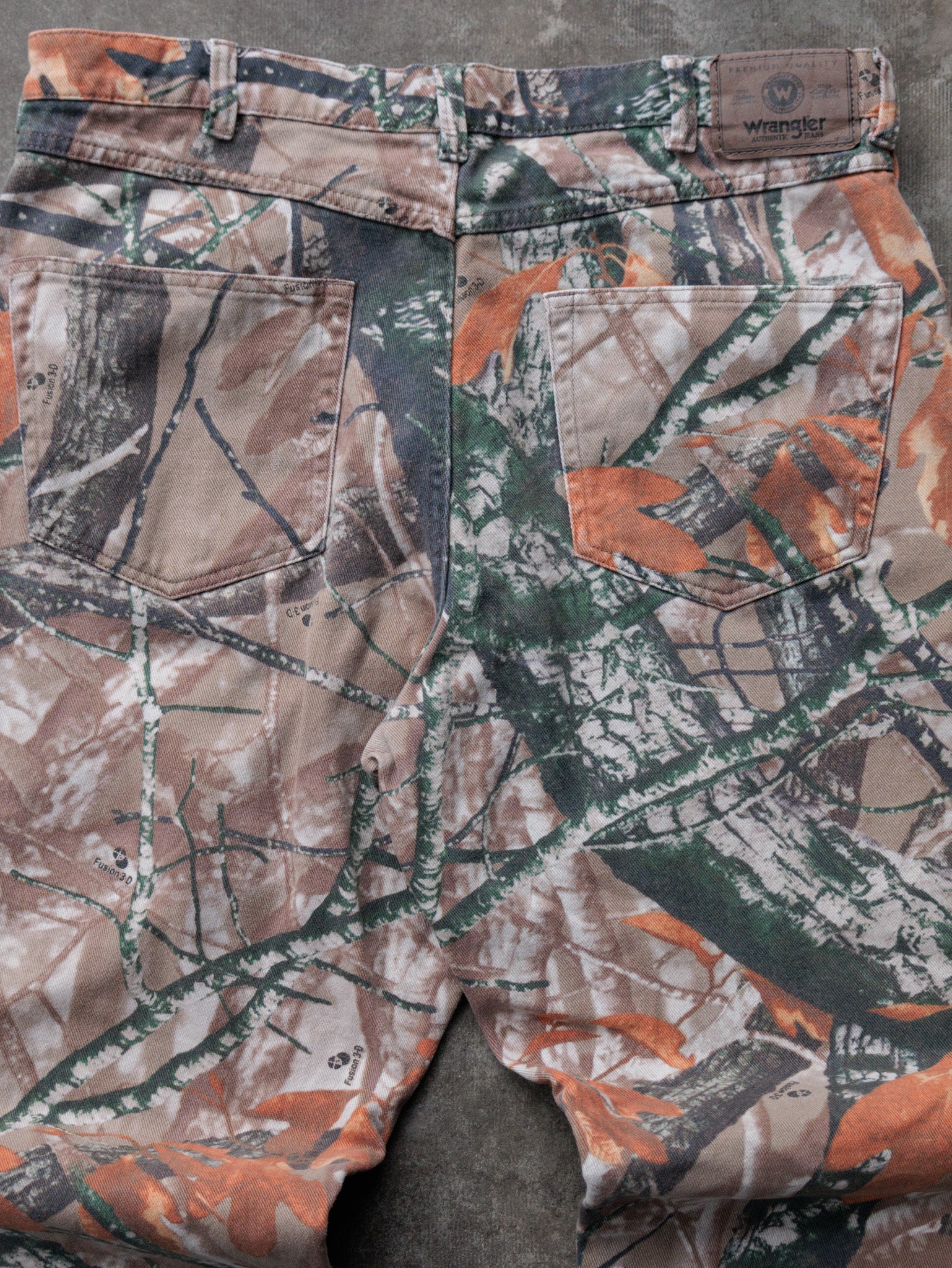Vintage 00s Camo Wrangler Pants (W36)
