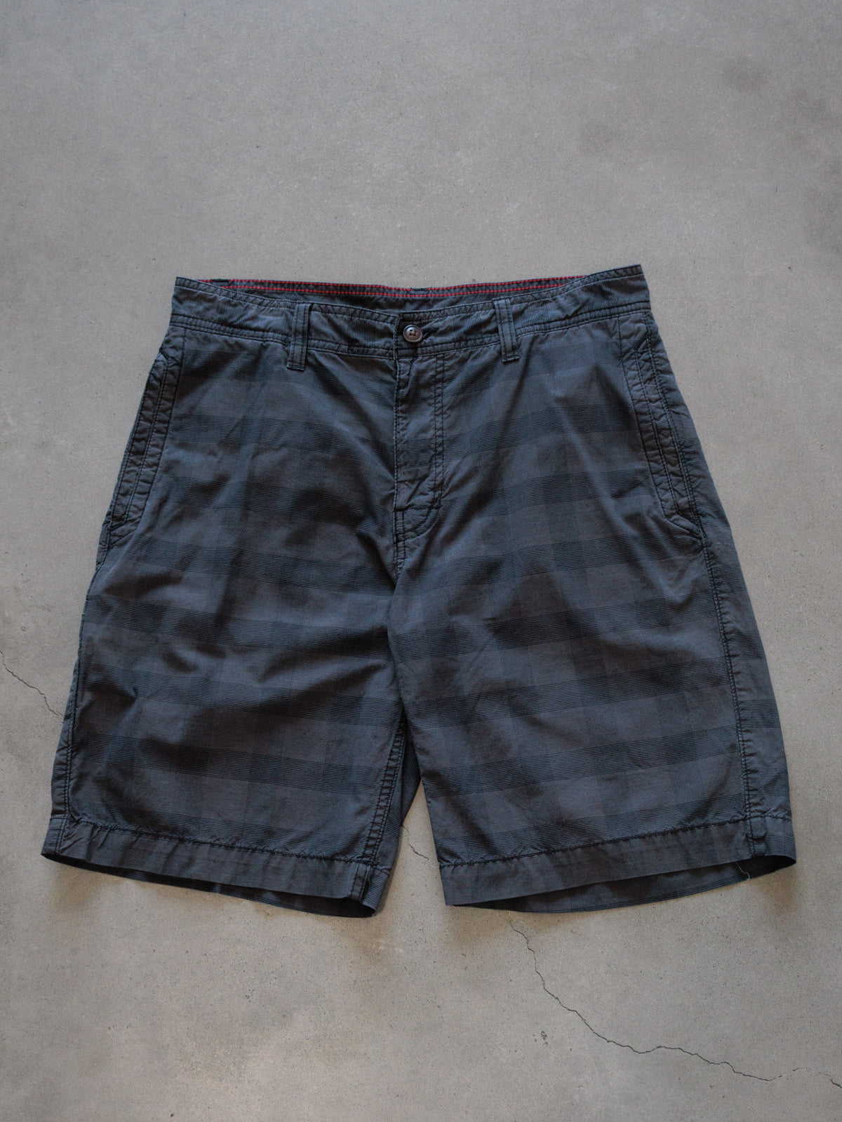 Vintage Black Plaid The North Face Shorts (W32)