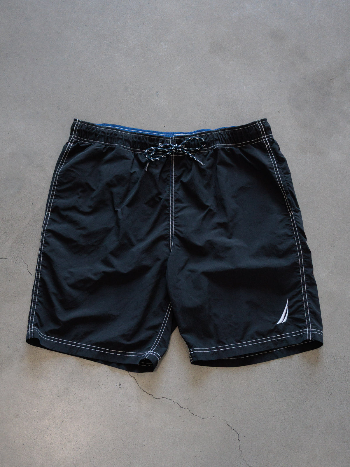 Vintage Black Nautica Swim Shorts (M)