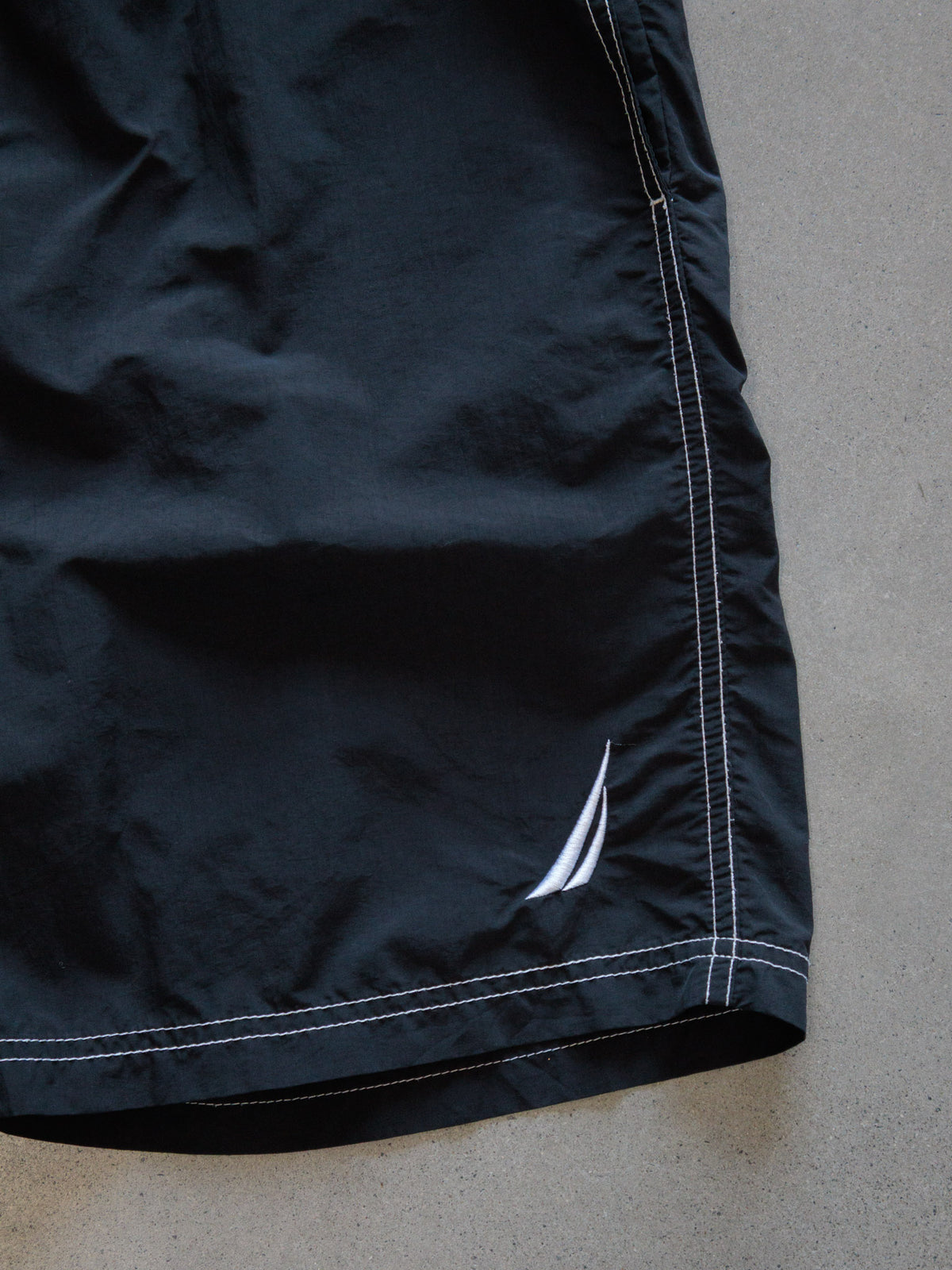 Vintage Black Nautica Swim Shorts (M)