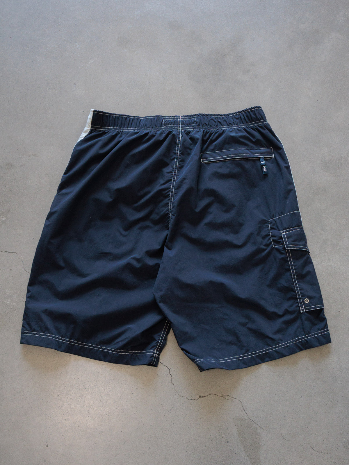 Vintage 00s Navy Abercrombie & Fitch Cargo Swim Shorts (L)