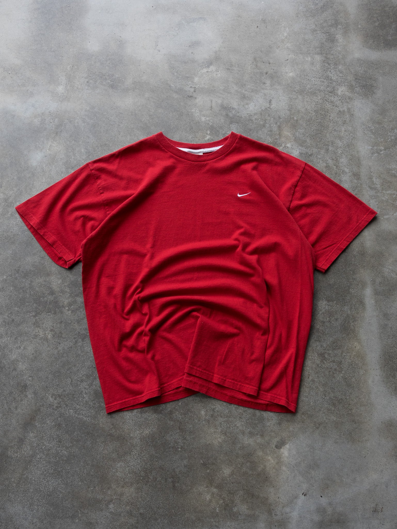 Vintage 00s Red Nike Swoosh Tee (XL)