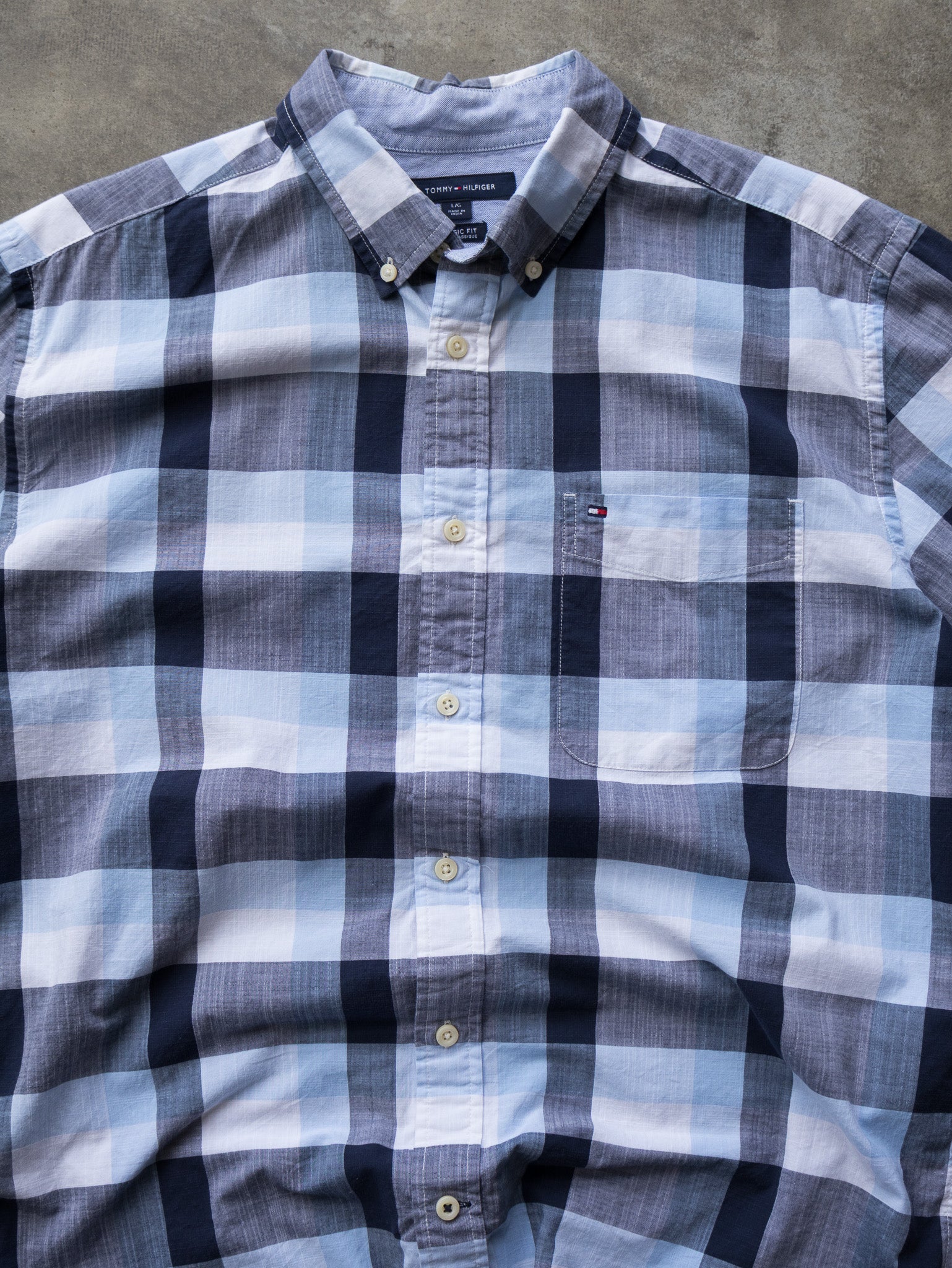 Vintage Blue Tommy Hilfiger Plaid Short Sleeve Shirt (L)
