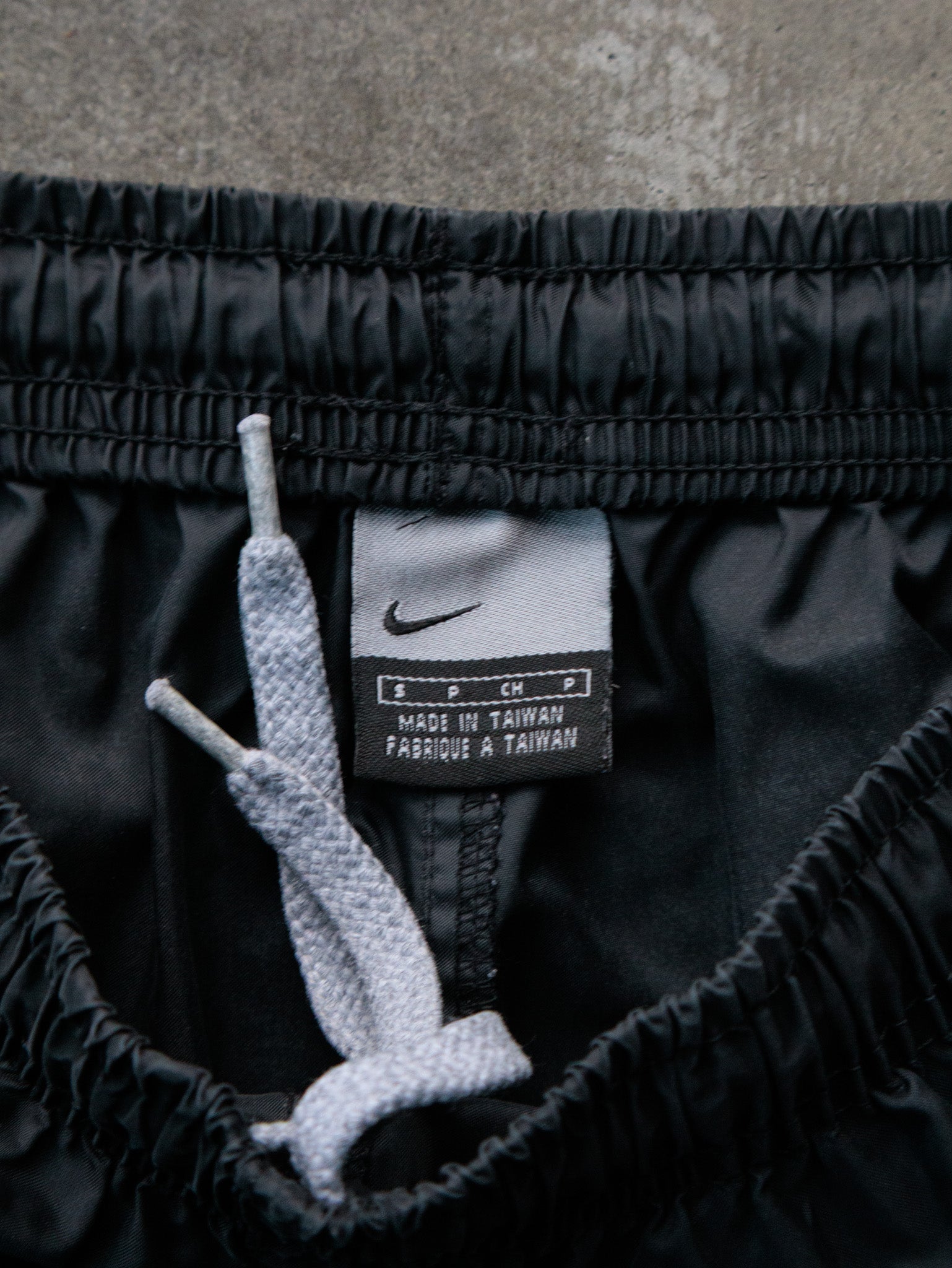 Vintage 00s Black Nike Track Pants (S)