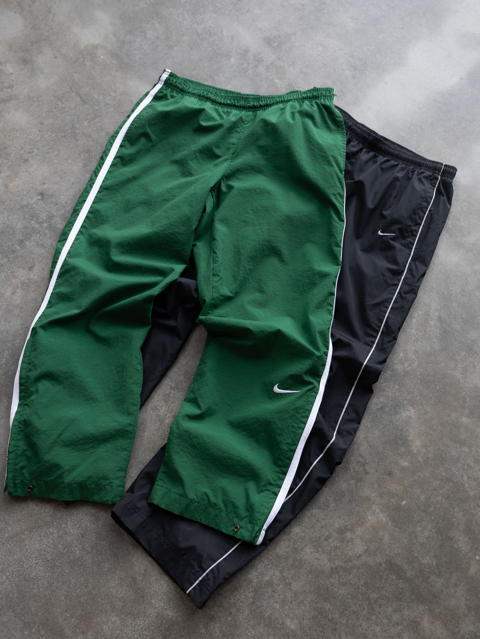 TRACK PANTS