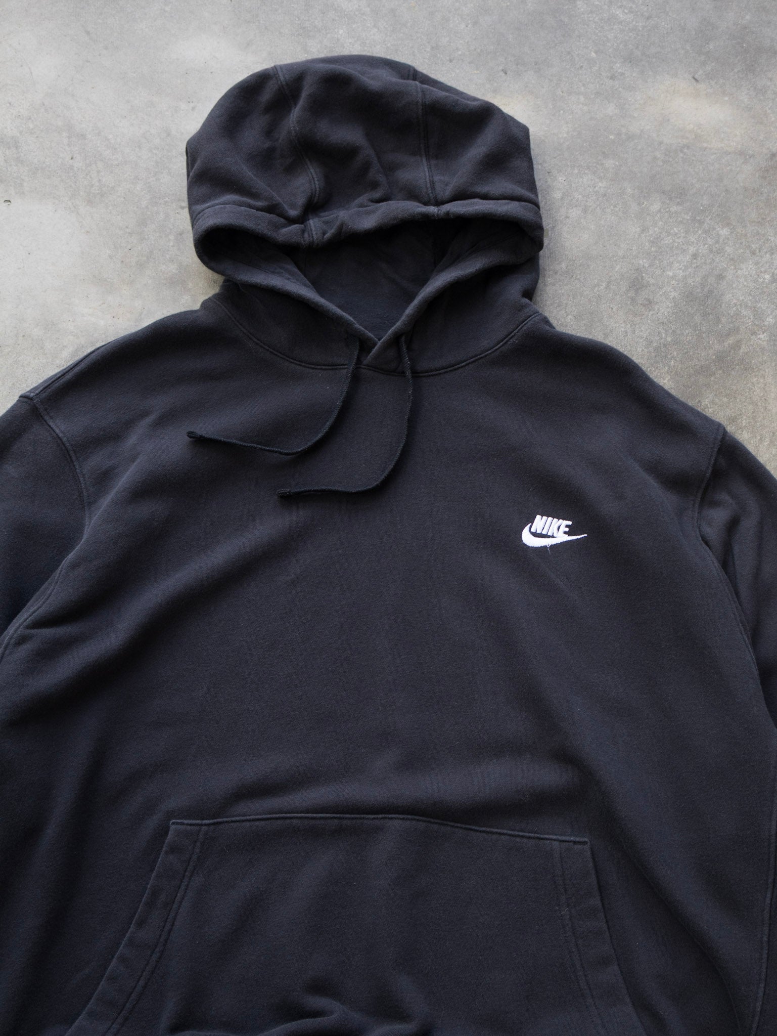 Vintage Black Nike Hoodie (2XL)