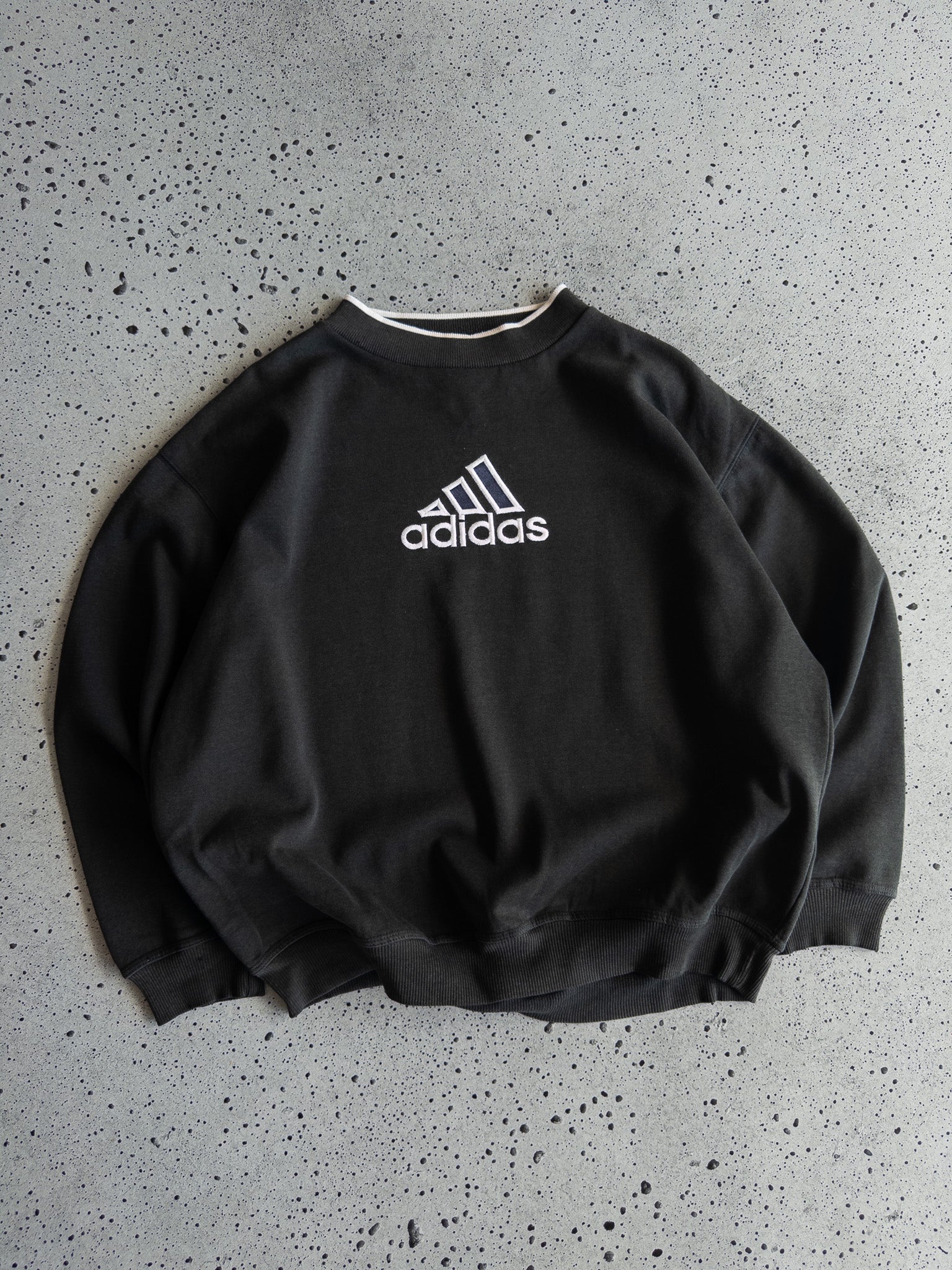 Vintage Adidas Sweatshirt (M)