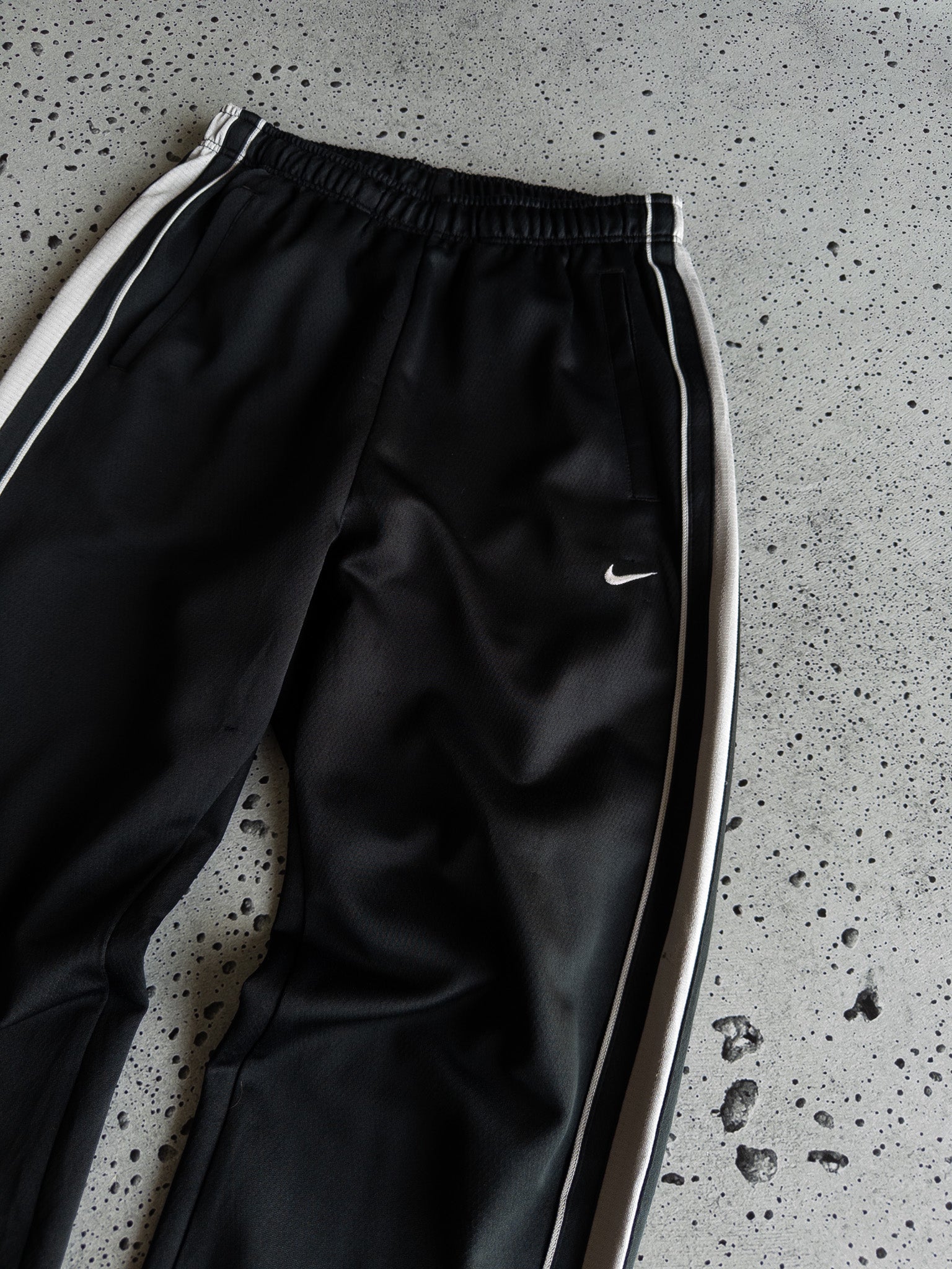 Vintage Nike Track Pants (M)