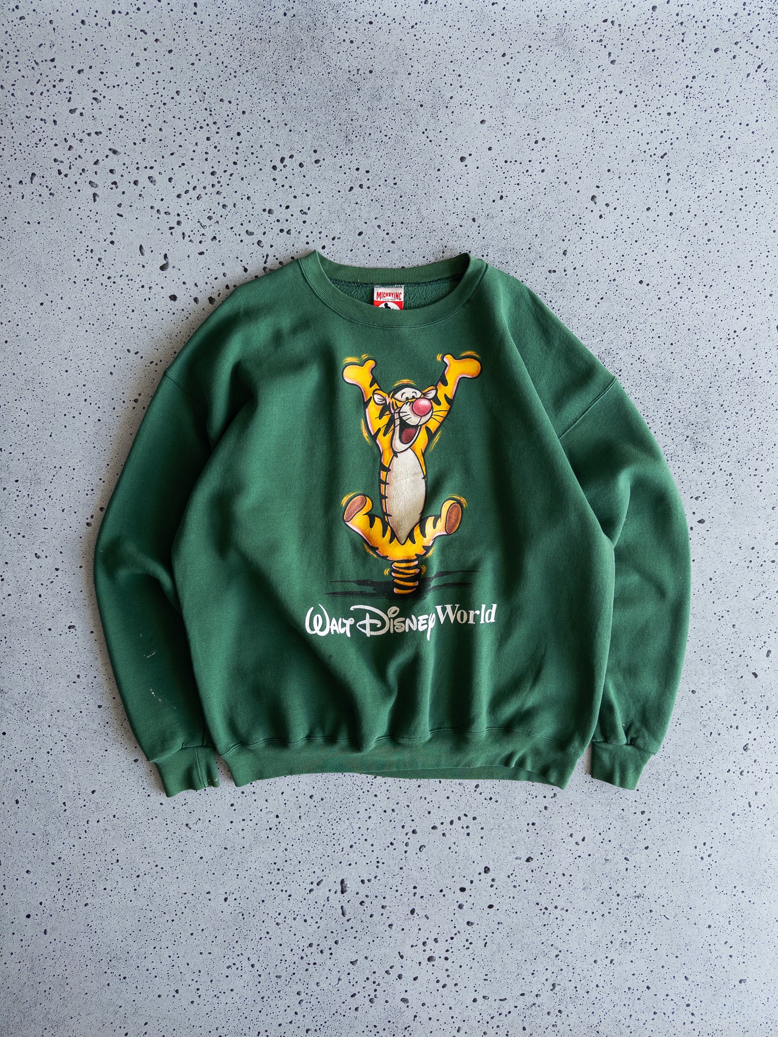 Vintage Walt Disney World Tigger Sweatshirt (XL)