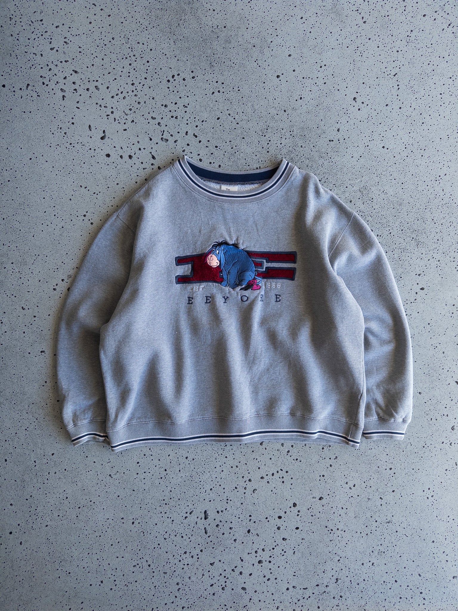 Vintage Eeyore Sweatshirt (L)