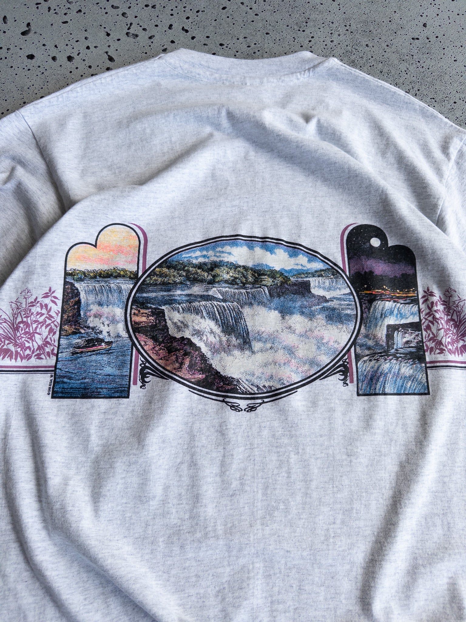 Vintage '90s Niagara Falls Tee (XL)