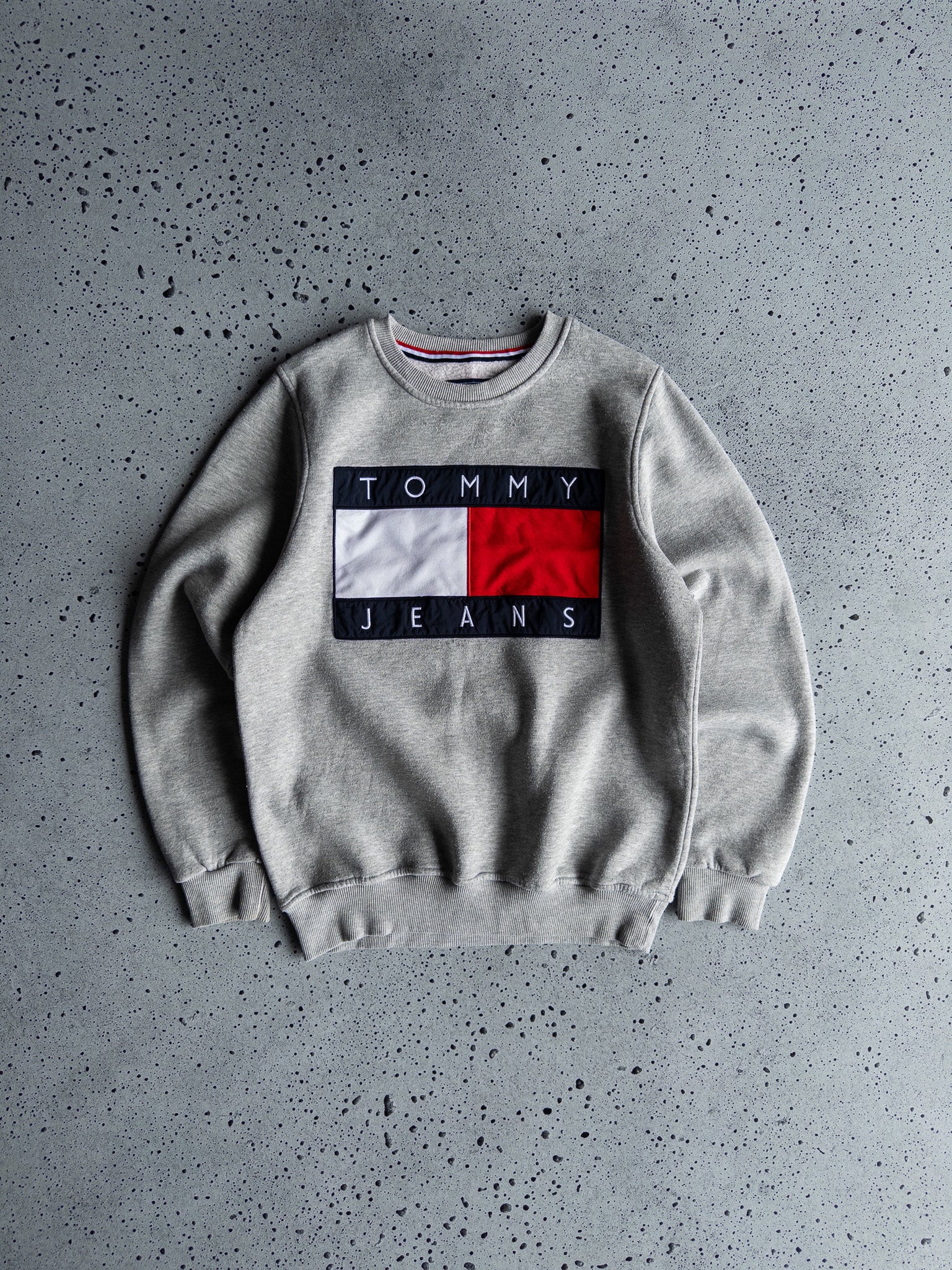 Vintage Tommy Hilfiger Sweatshirt (M)
