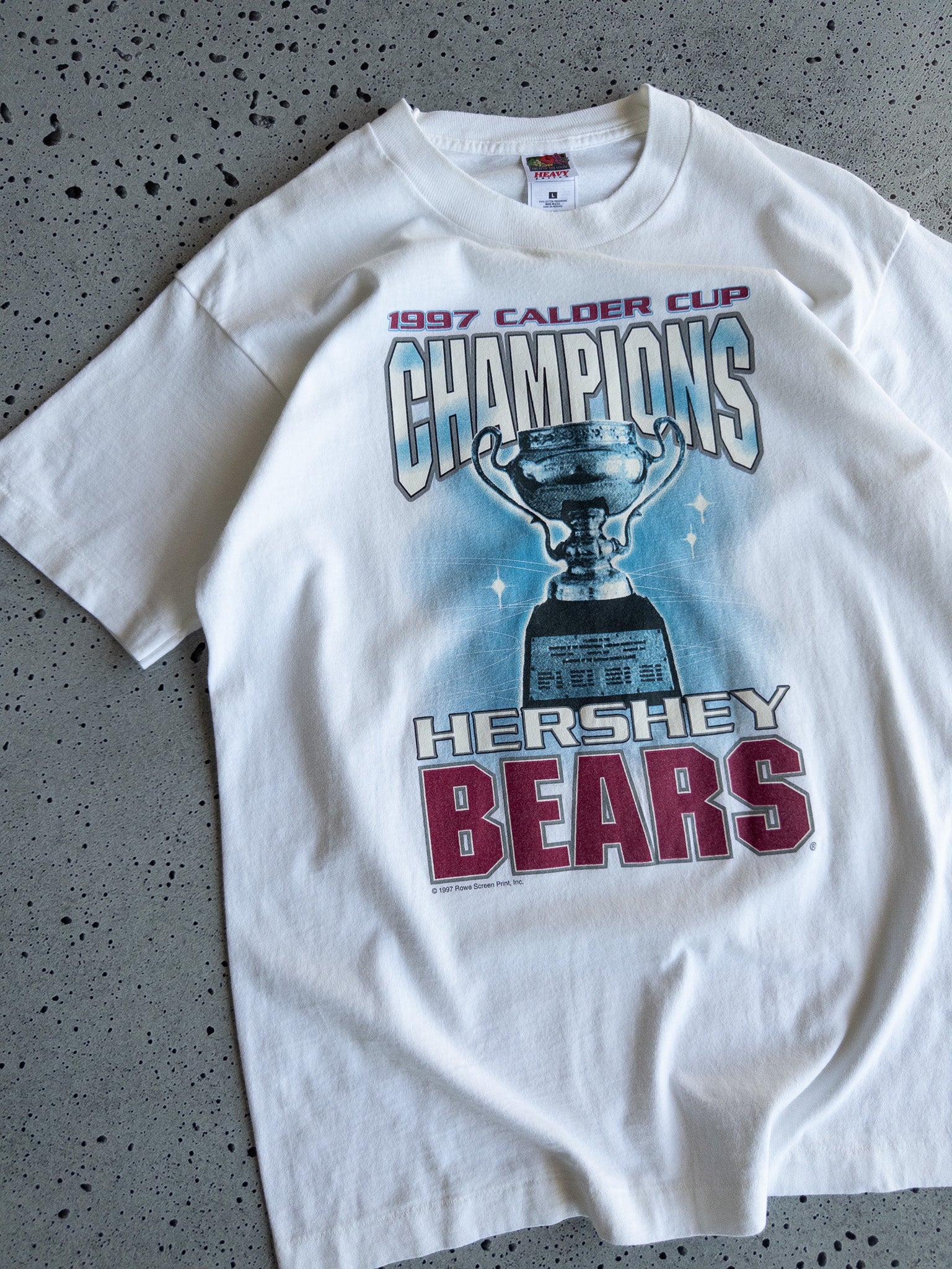 Vintage 1997 Hershey Bears Tee (L)