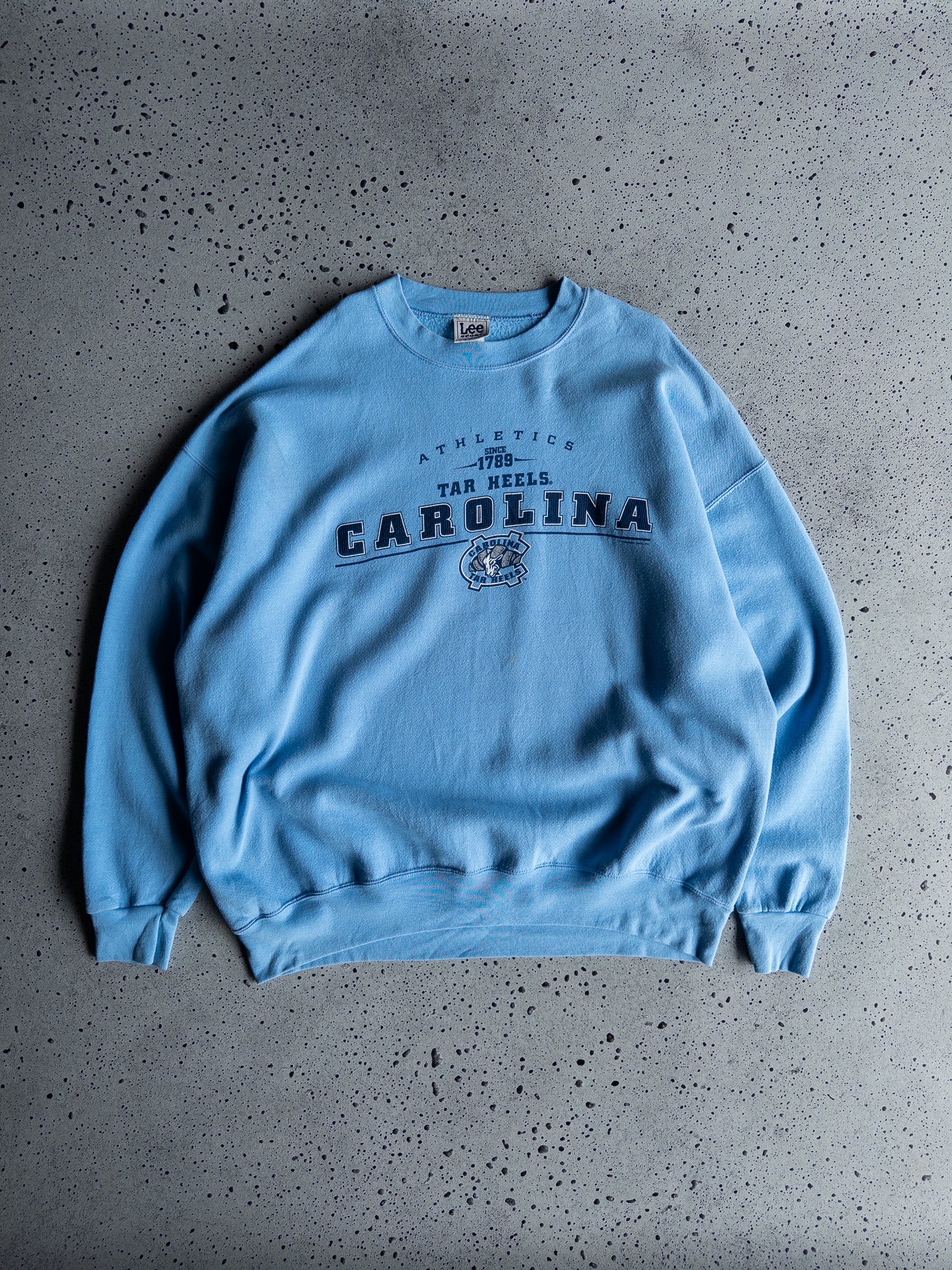 Vintage North Carolina Tar Heels Sweatshirt (XXL)