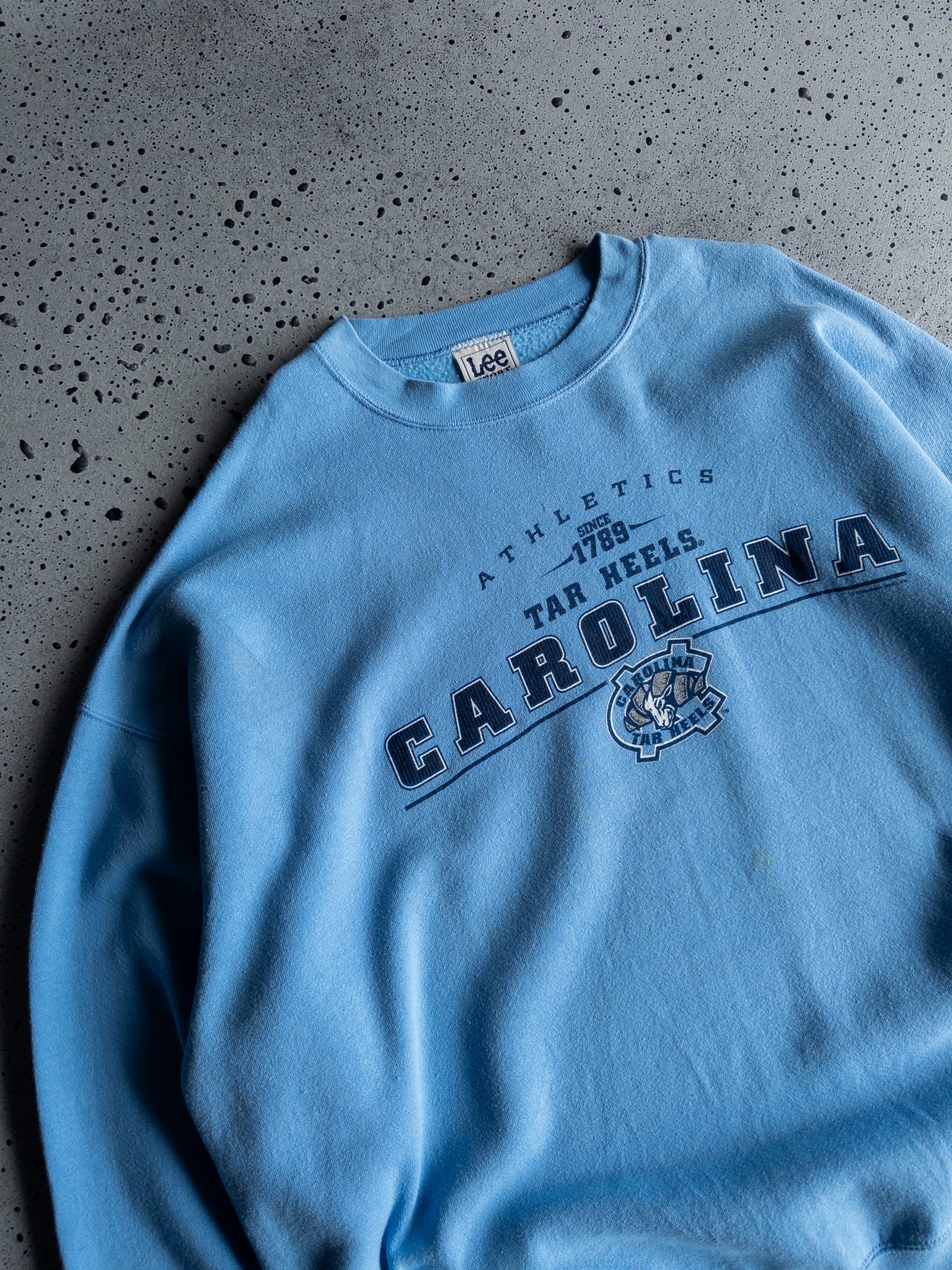Vintage North Carolina Tar Heels Sweatshirt (XXL)