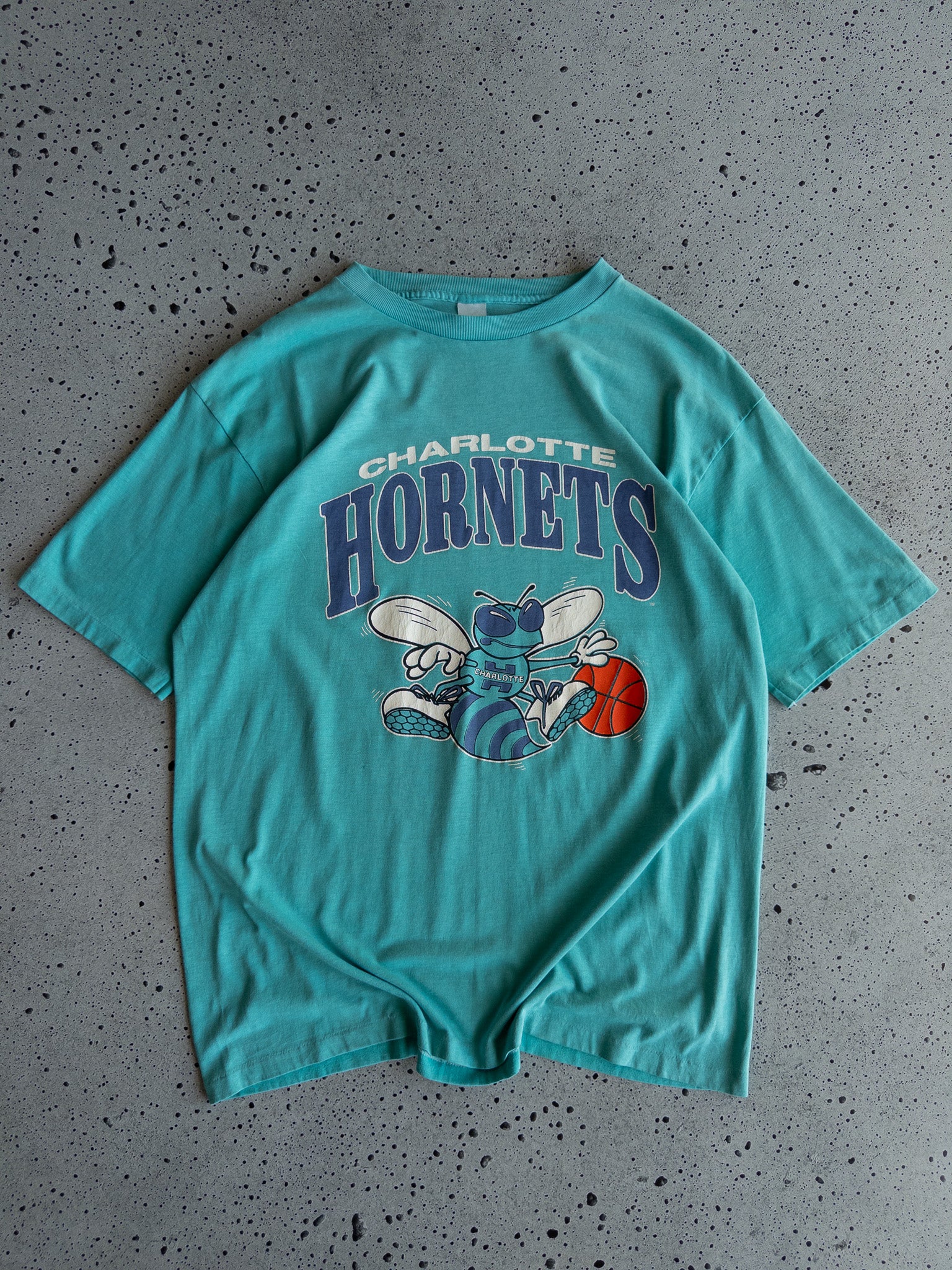 Vintage 80's Charlotte Hornets Tee (XL)