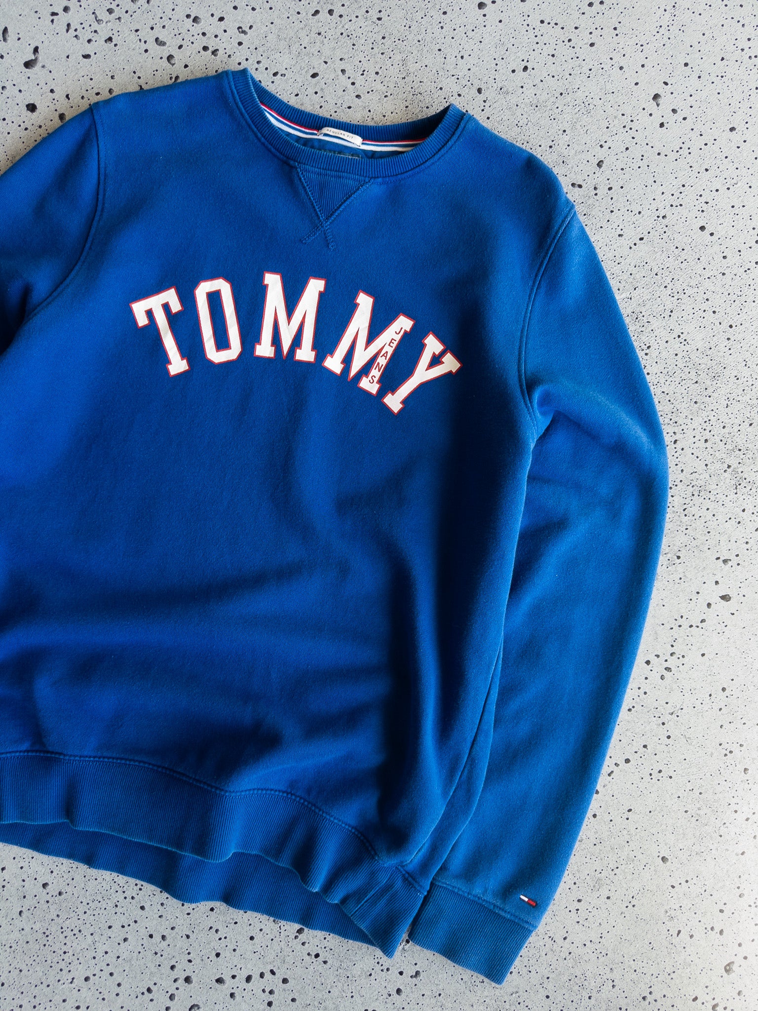 Vintage Tommy Hilfiger Sweatshirt (L)