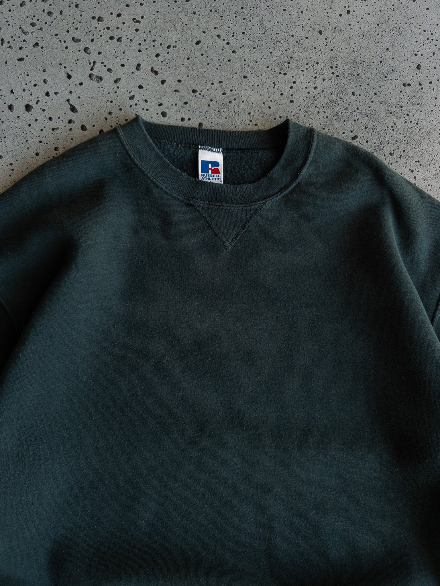 Vintage Russell Blank Forrest Green Sweatshirt (L)