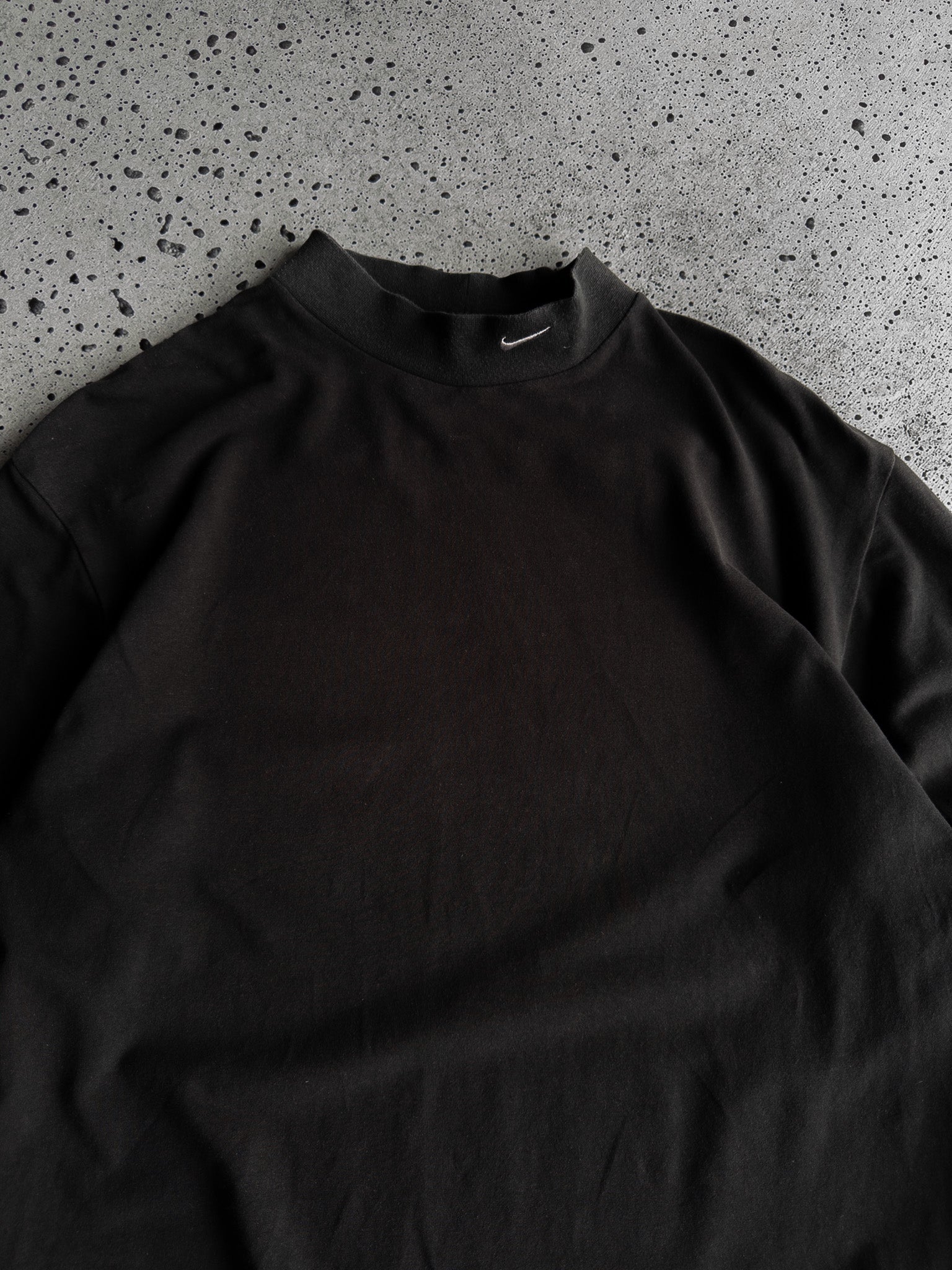 Vintage Nike Mock Neck Long Sleeve Tee (L)